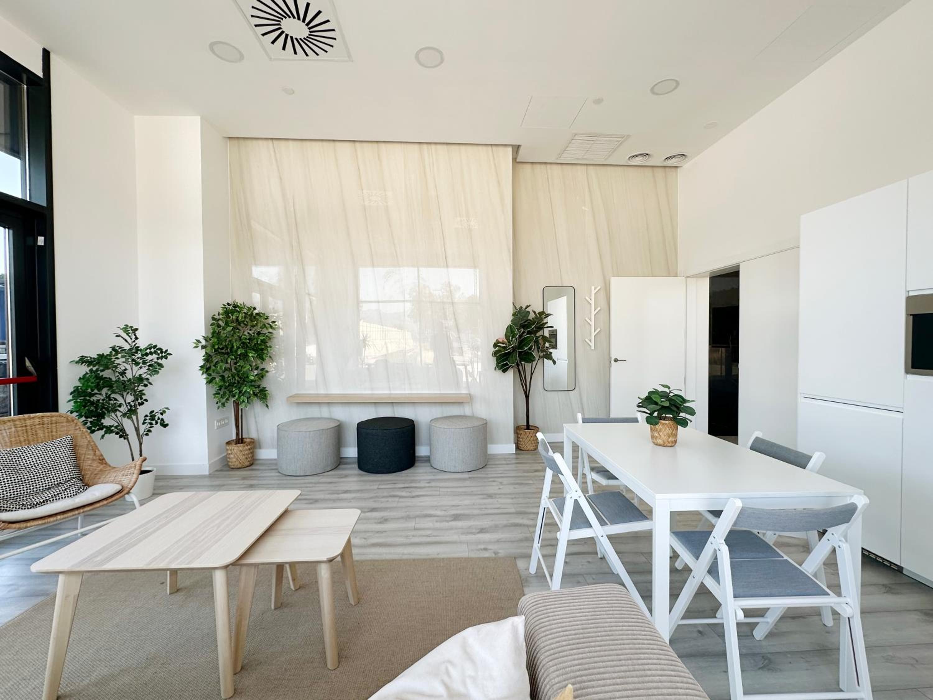 Urban Sky View Apartment