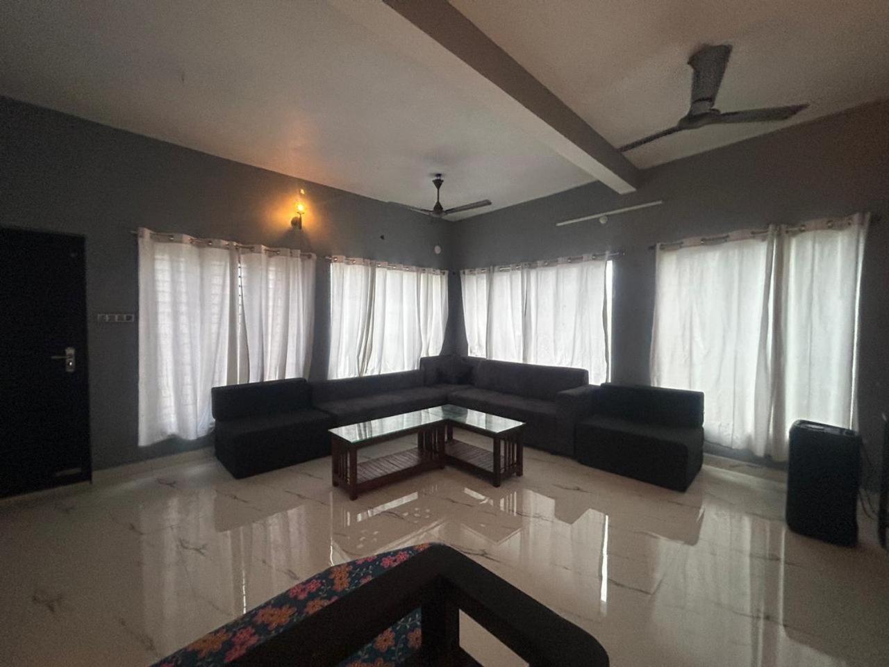 banjarahills resort and travels