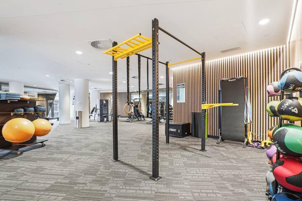 Waterfront 1BR Docklands Apt CollinsSt FreeParking#8314