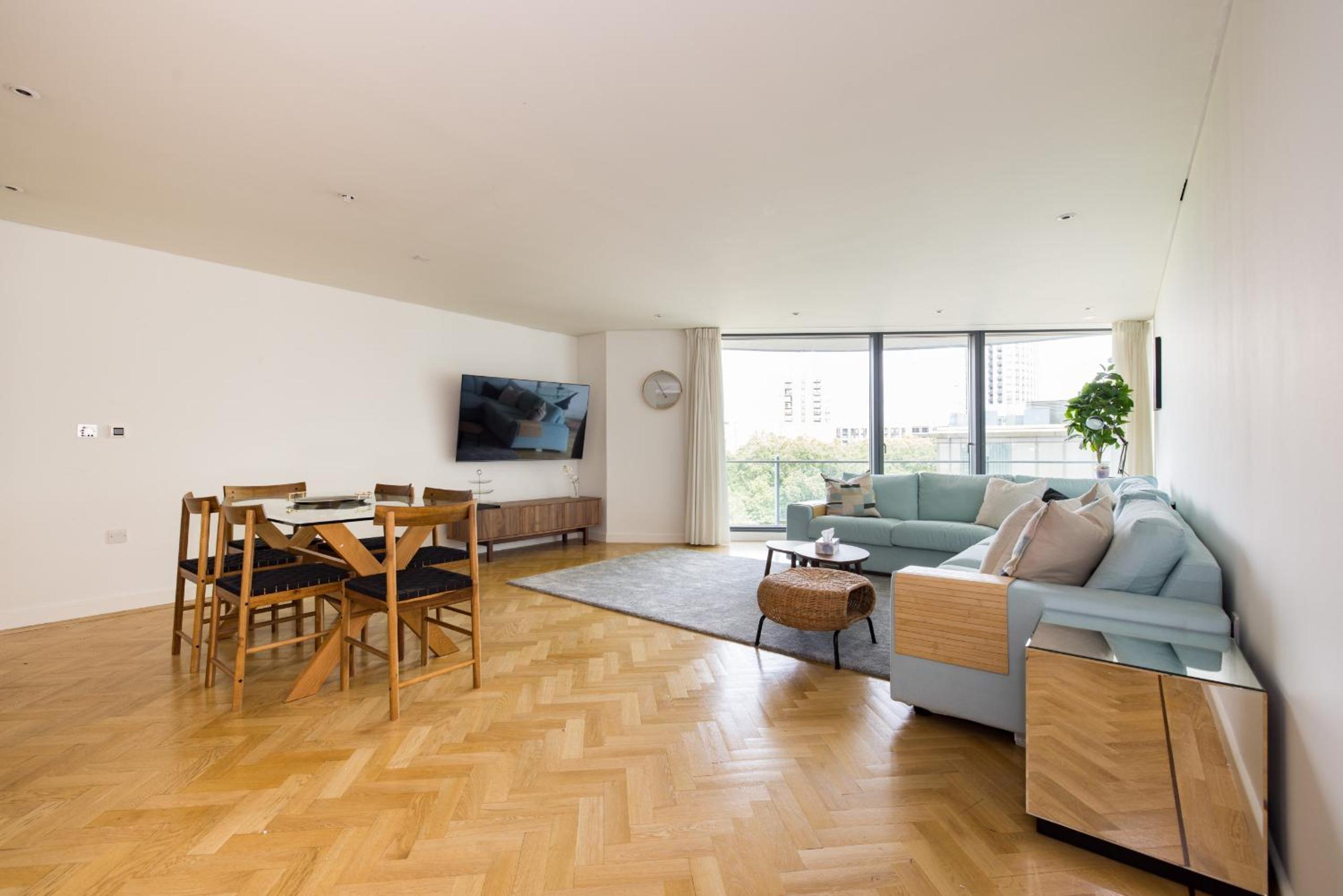 Spacious, Modern 3-Bed Home