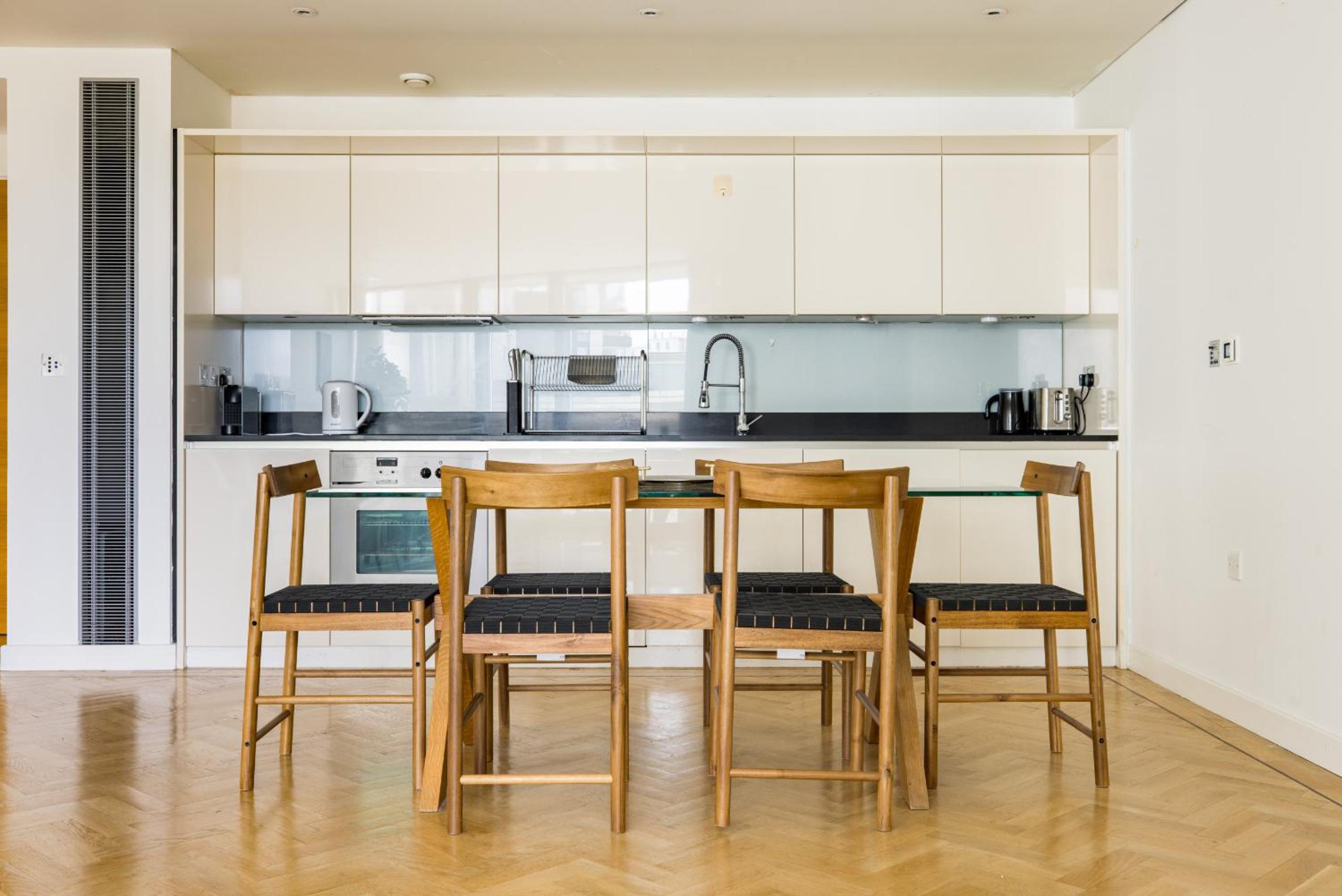 Spacious, Modern 3-Bed Home