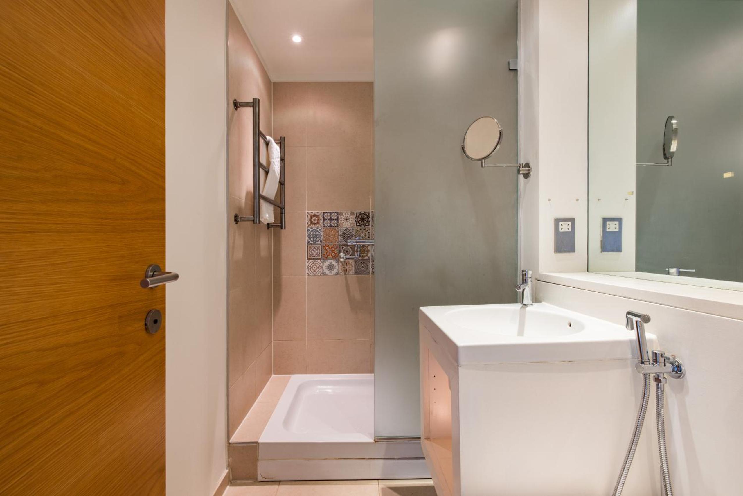 Spacious, Modern 3-Bed Home
