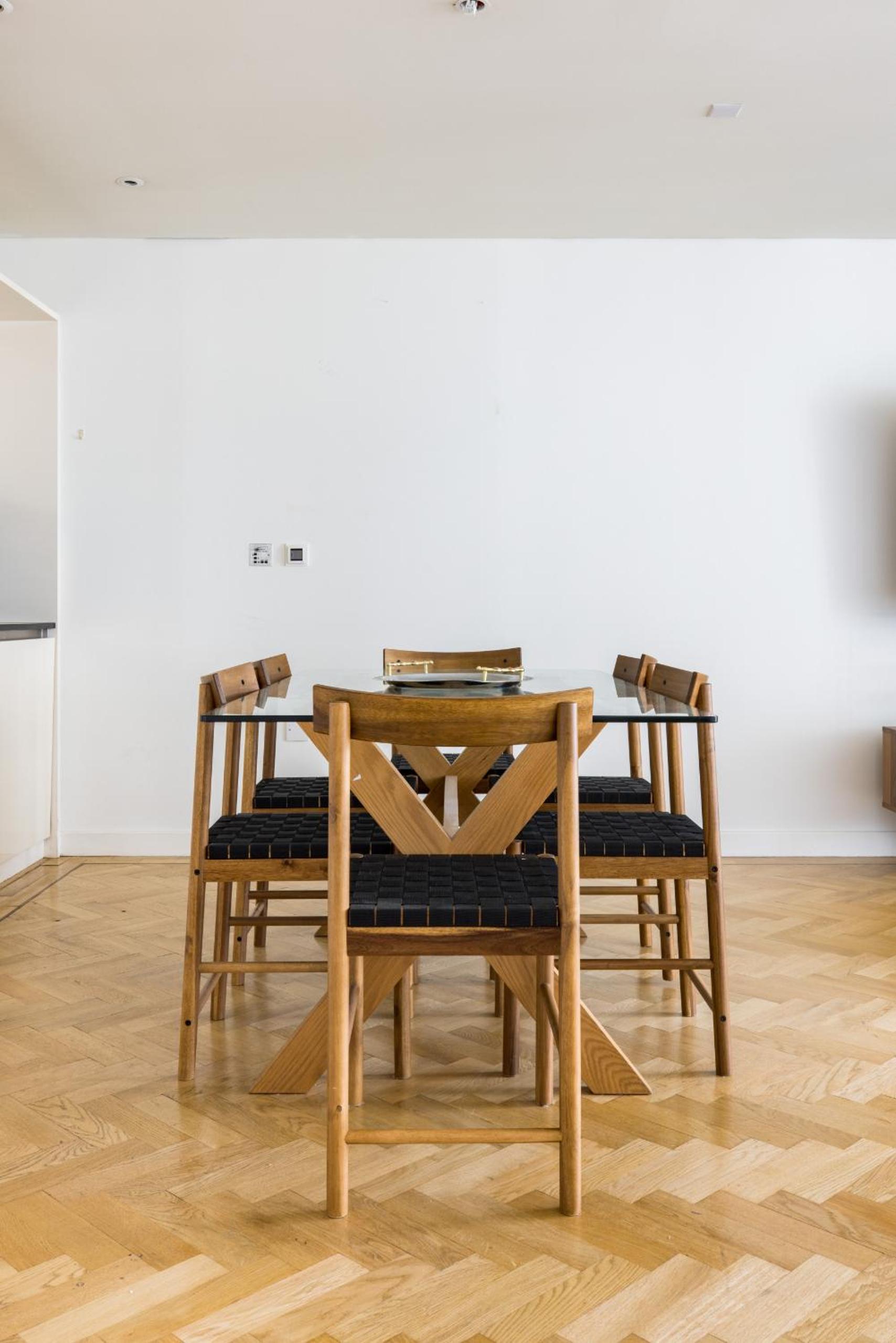 Spacious, Modern 3-Bed Home