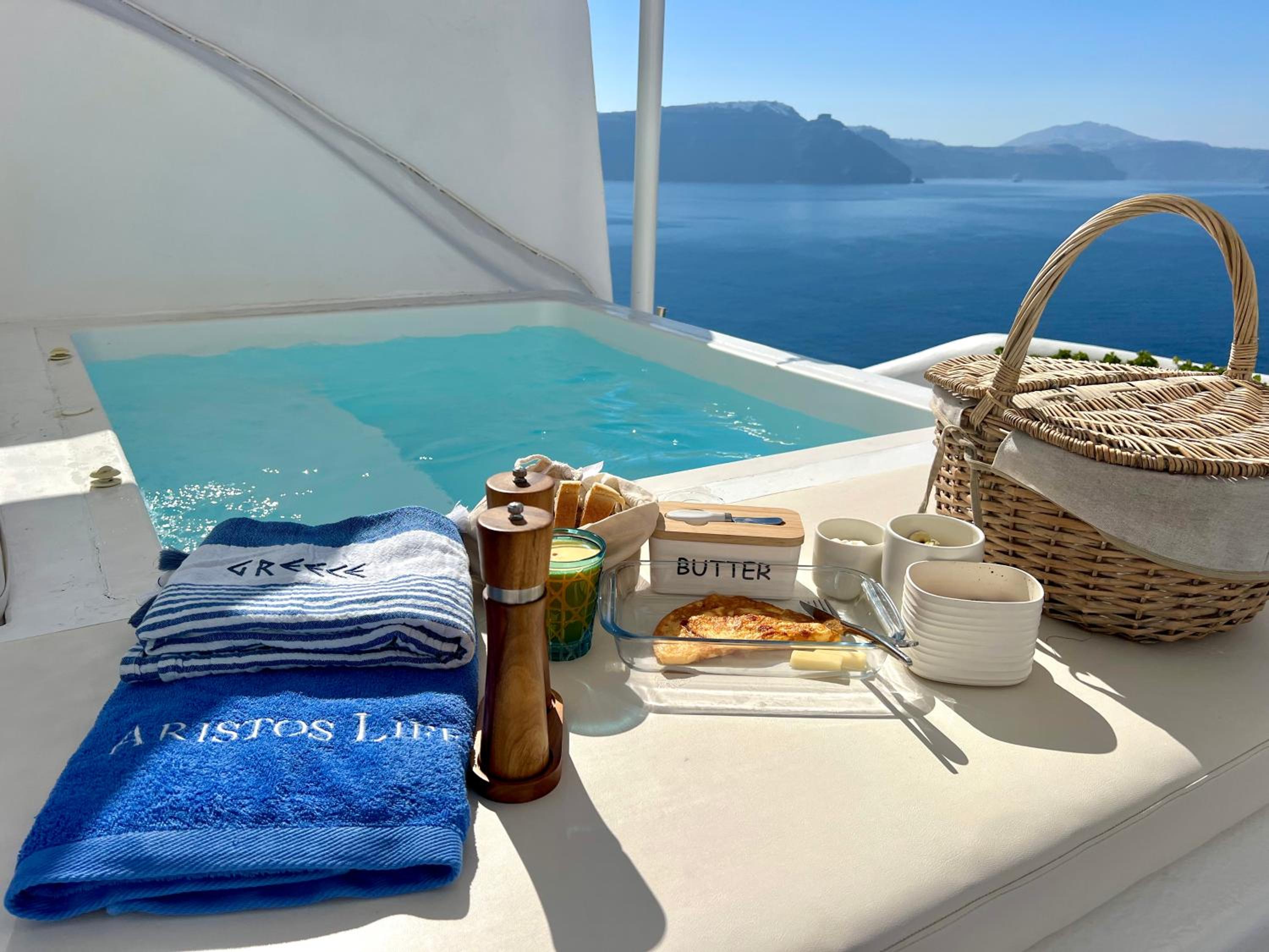 Aristos Life Luxury Cave Villas