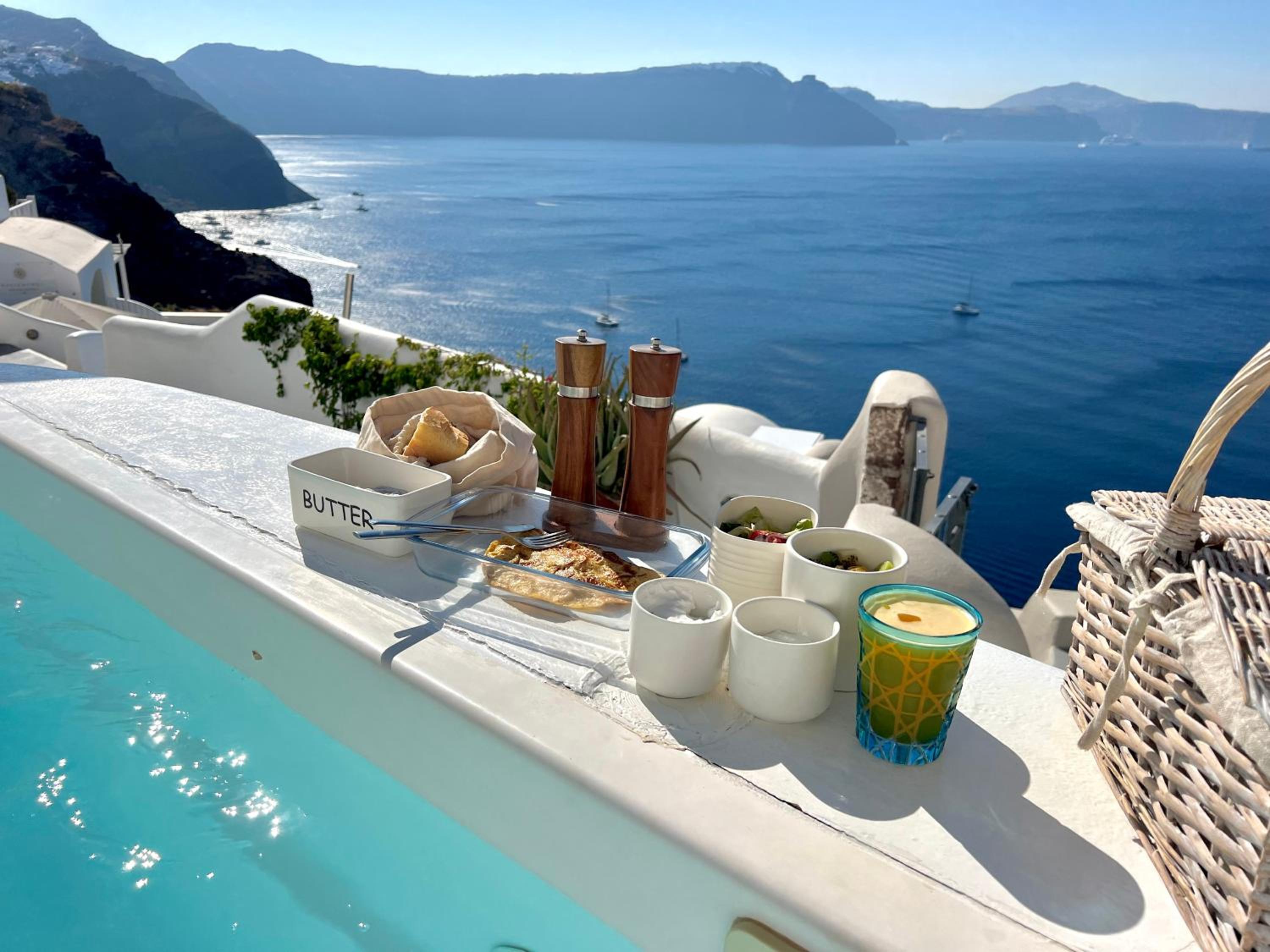 Aristos Life Luxury Cave Villas