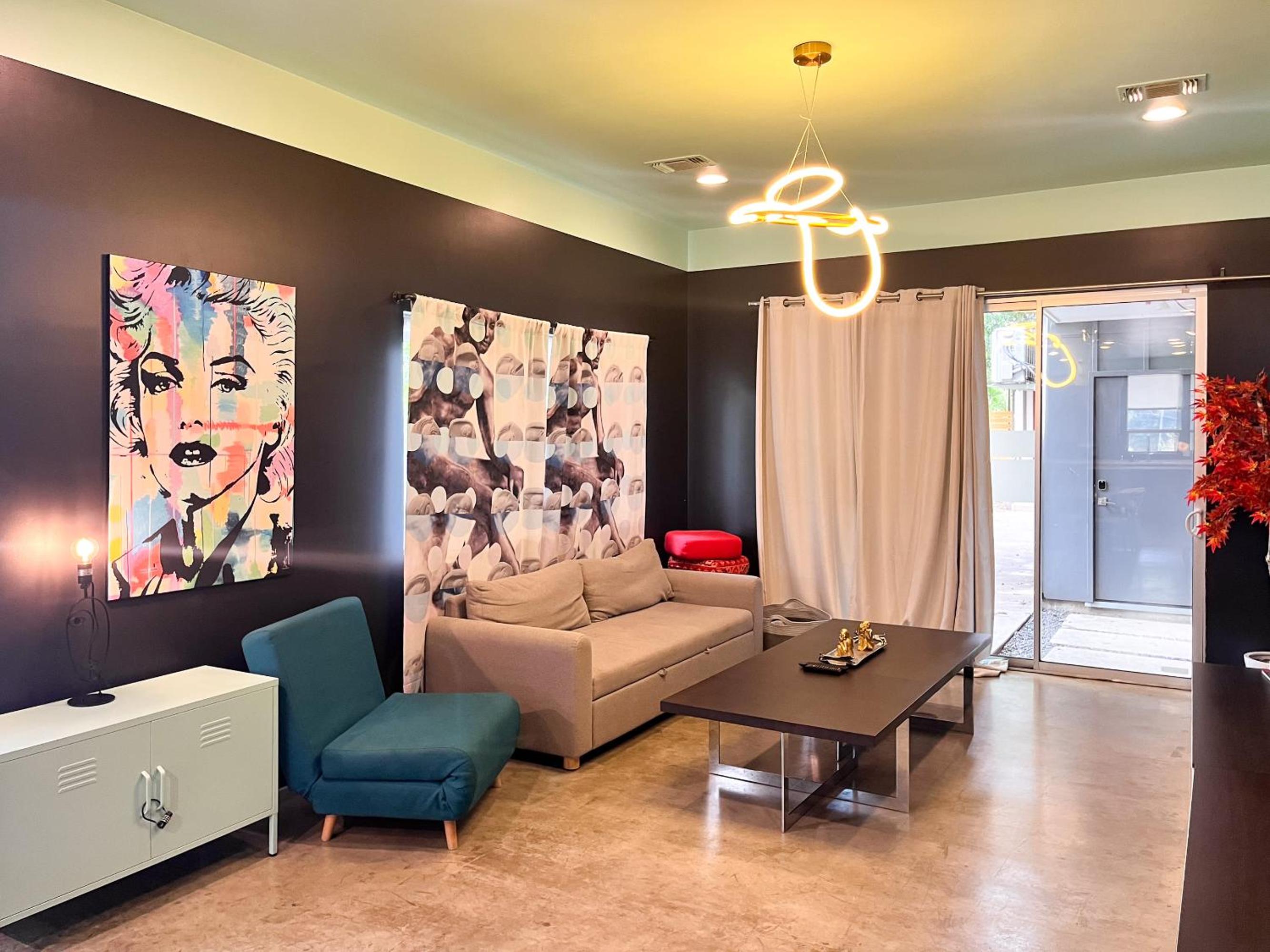 lounge