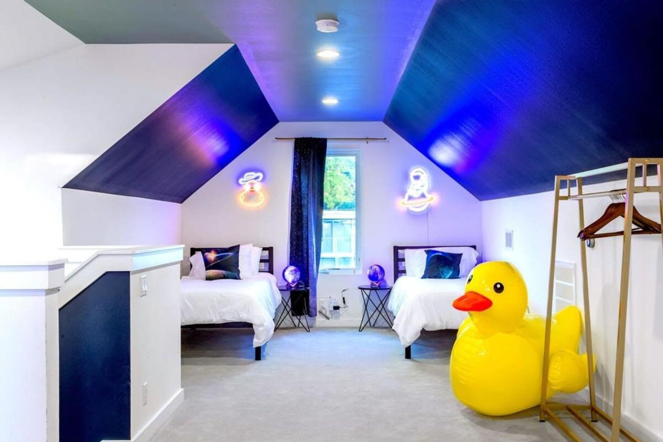 hotel room