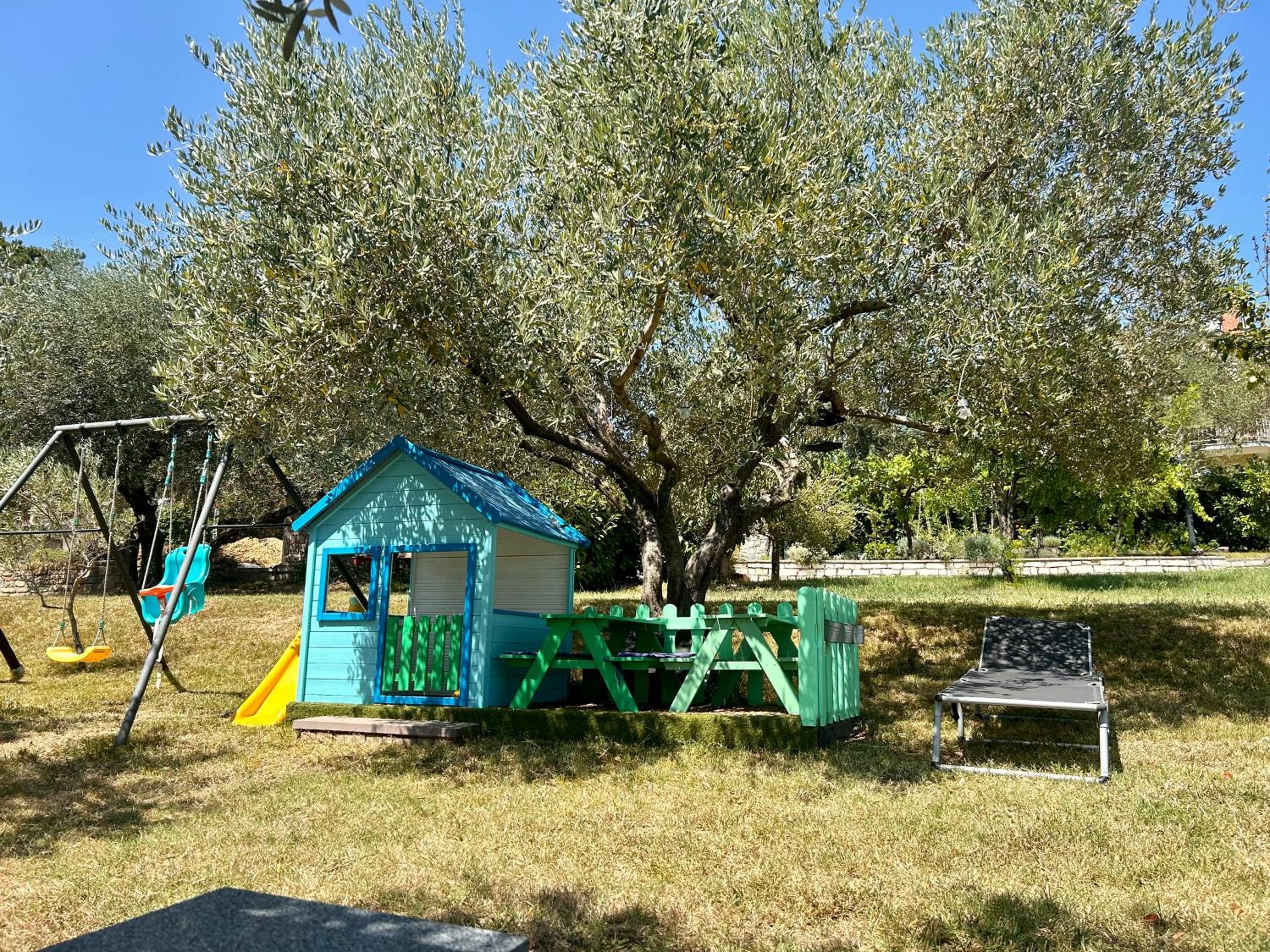 Photo 43