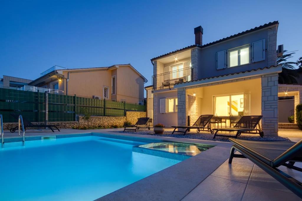 House Breeze - Premantura, 4 bedroom house with pool, jacuzzi, sauna and gaming room view 5