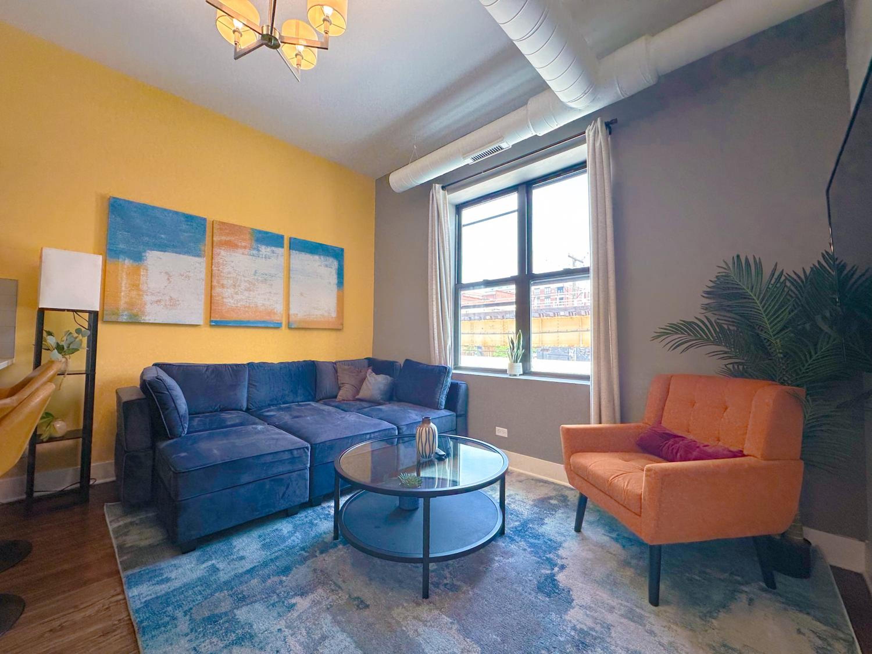 Modern 420 friendly 3BR Apartment in State Street Near McCormick Place, Chinatown and Soldier Field view 3
