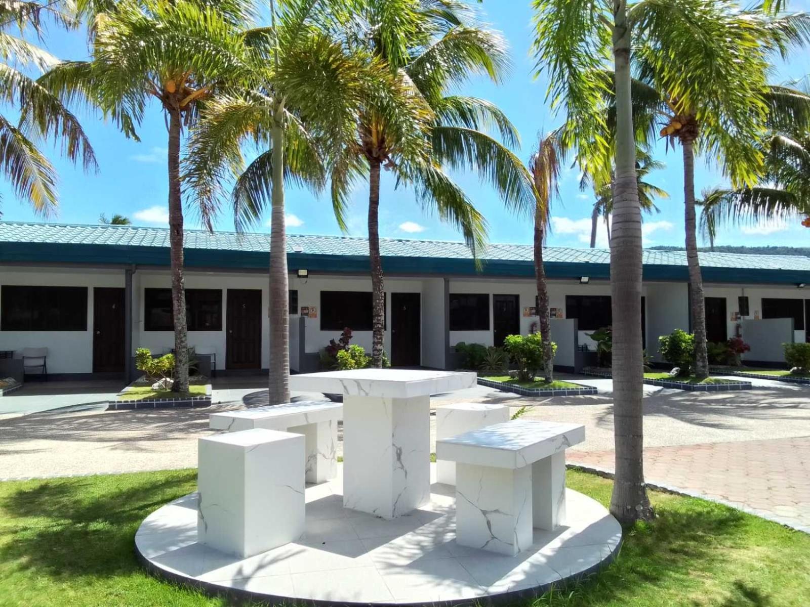 Cave Beach Resort - Boutique Accomodation