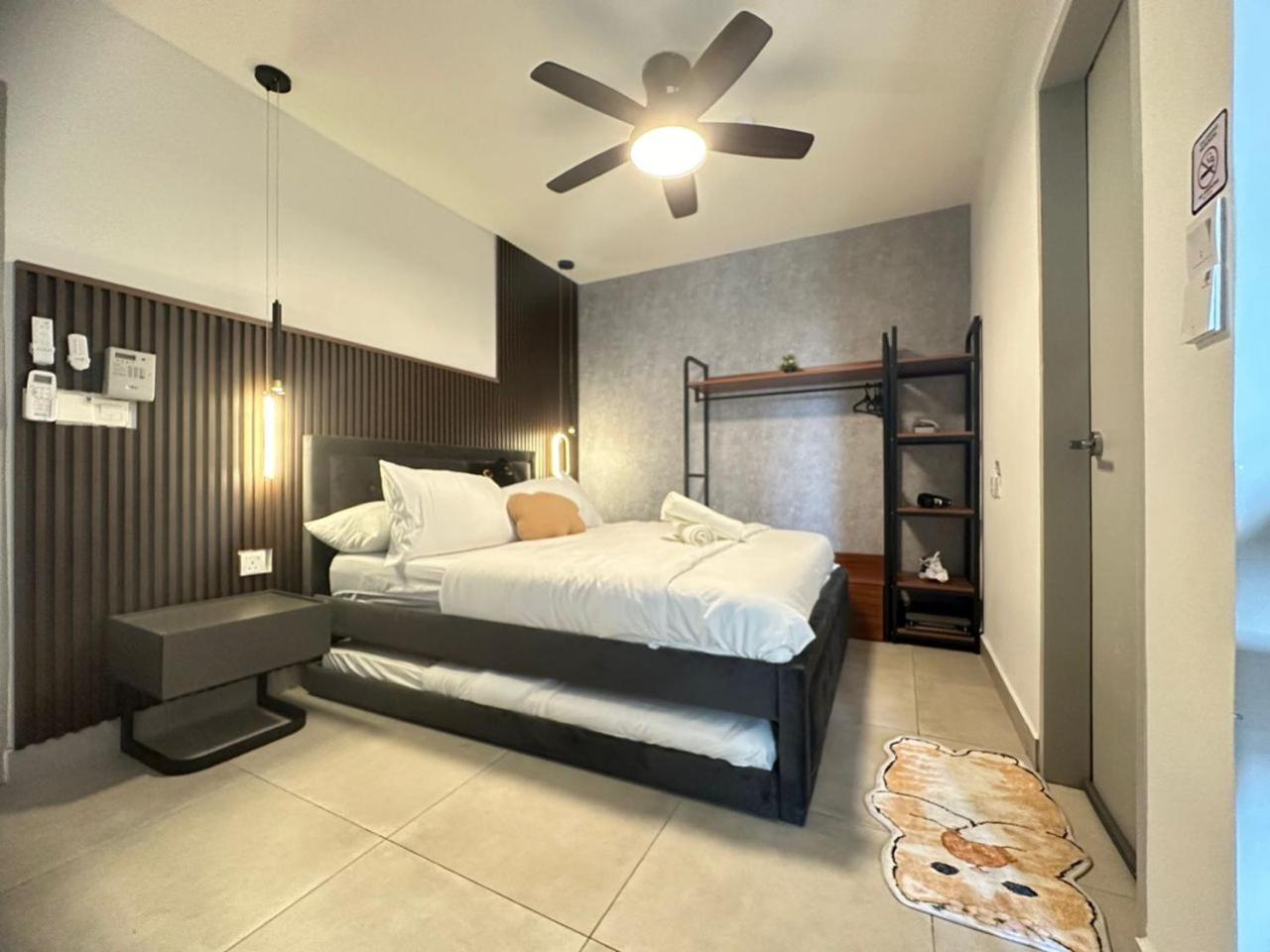 NEAR SUBANG AIRPORT Dk Impian Studio 1-3 pax photo 1