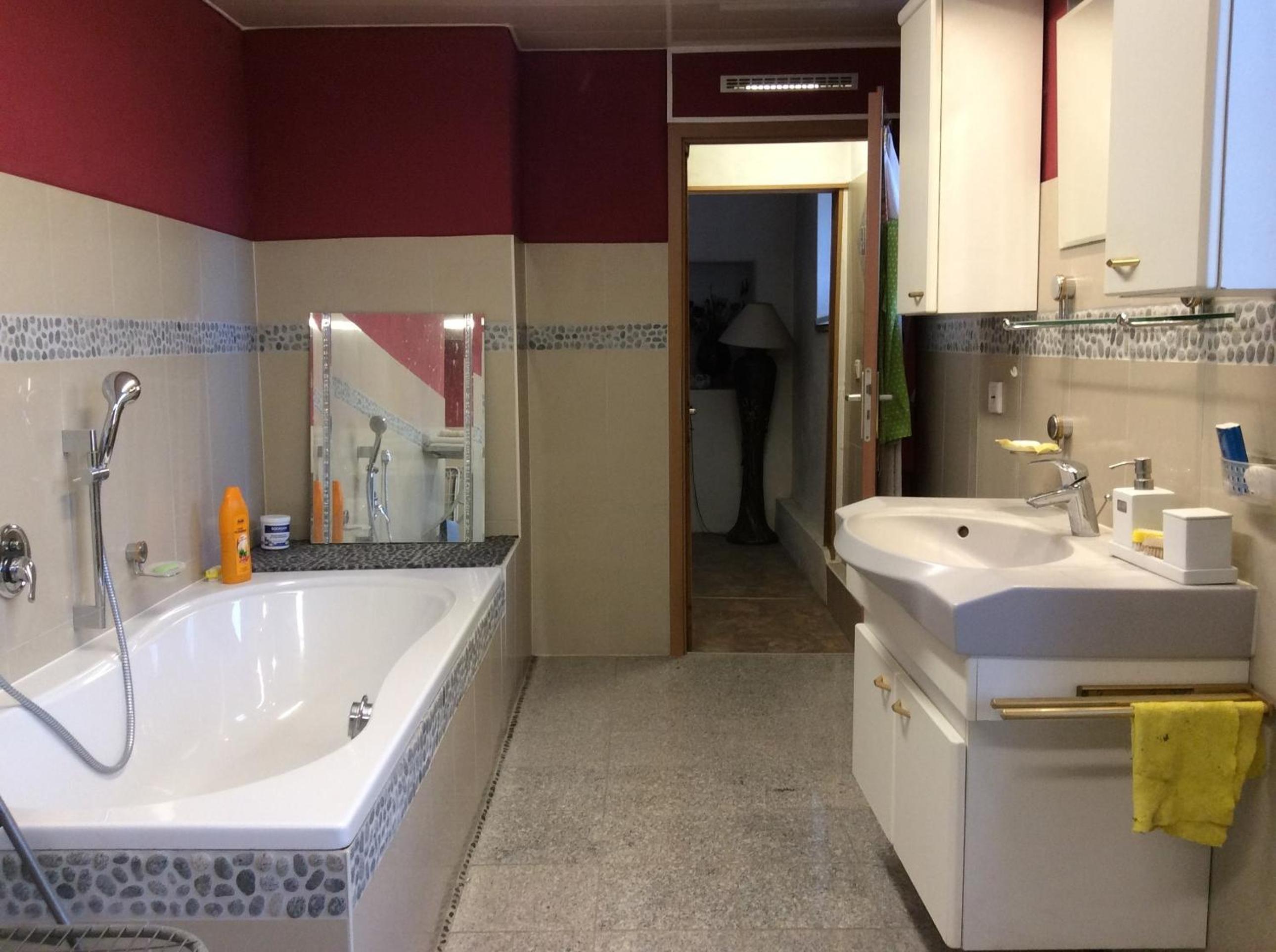 Ferienwohnung und Gästezimmer im Gutshaus Alt-Krassow