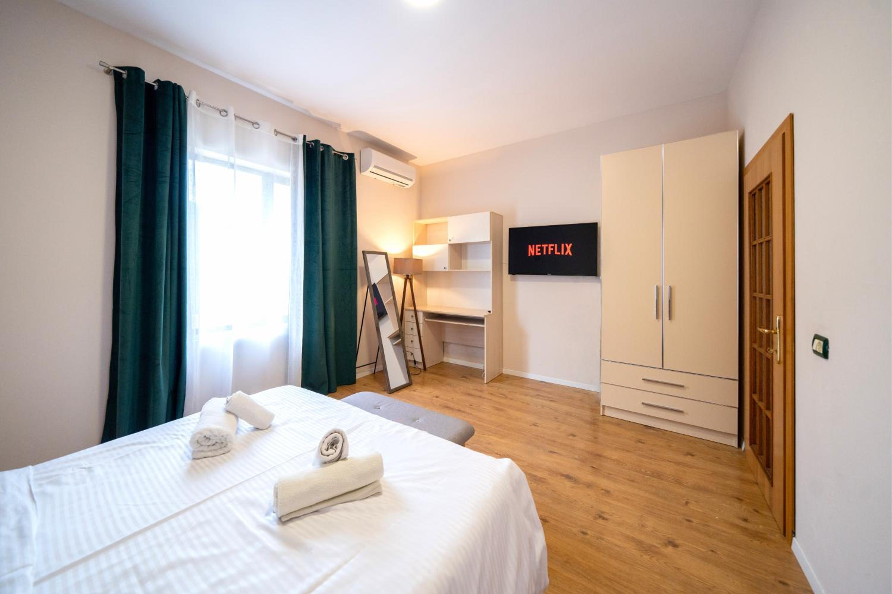 Colorful Comfy Condo CENTRAL Tirana (with Balcony) photo 4