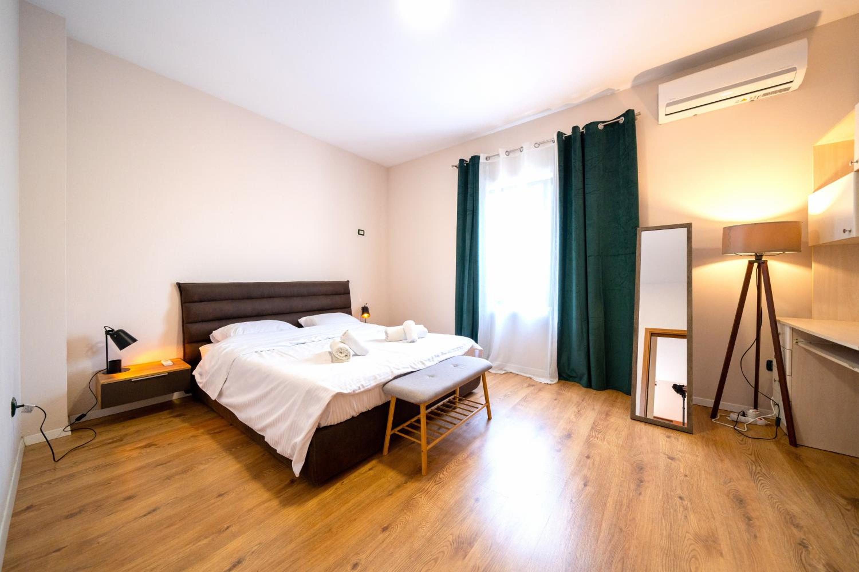 Colorful Comfy Condo CENTRAL Tirana (with Balcony) photo 2