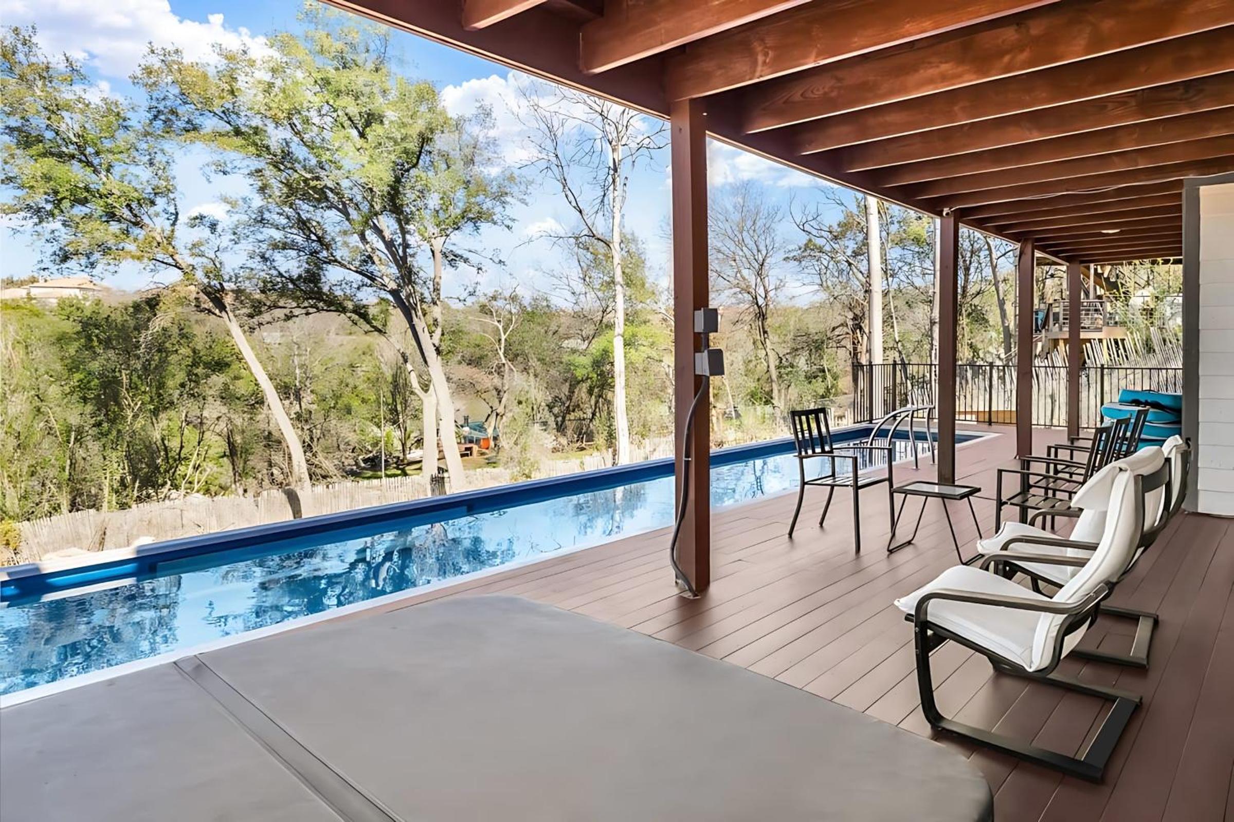 Large 6BR Lakefront Home with Private Pool & Views, photo 20