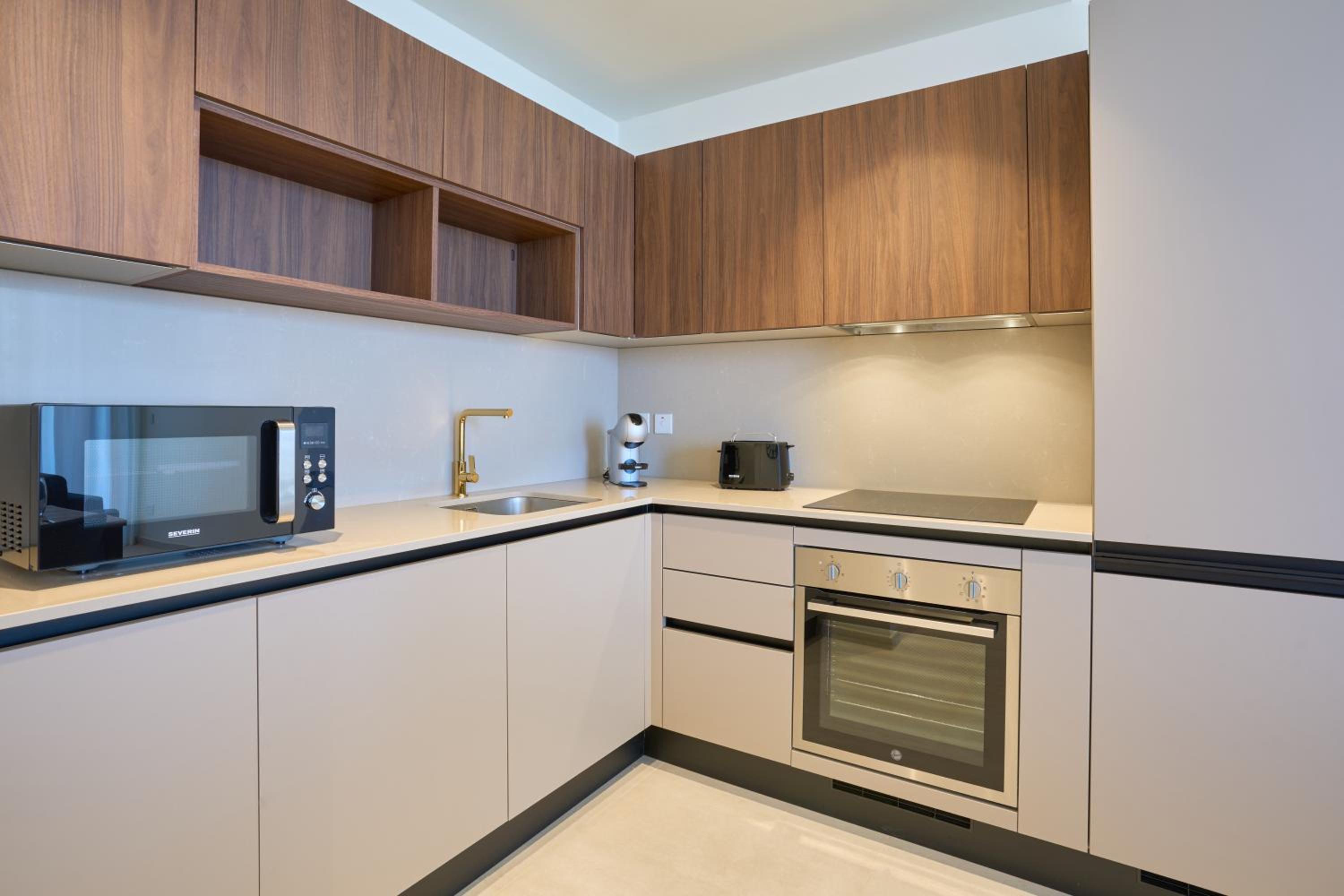 Mercury Tower Apartment with Stunning Sea Views photo 5