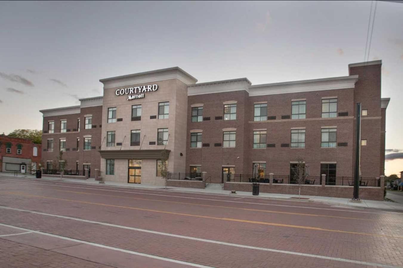 Jackson Vacations - Courtyard by Marriott Albion - Property Image 2