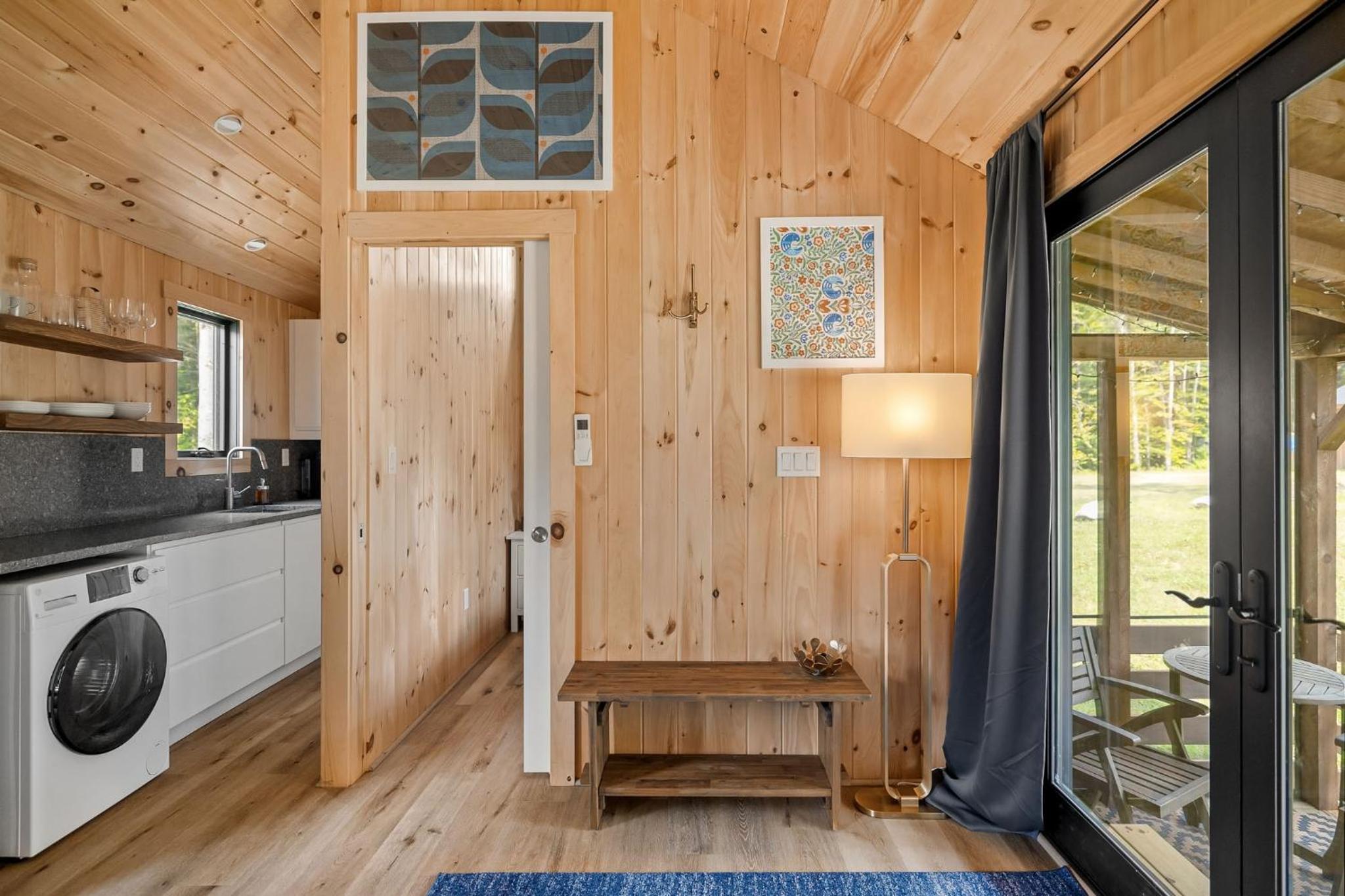Vermont Scandinavian Chalet B