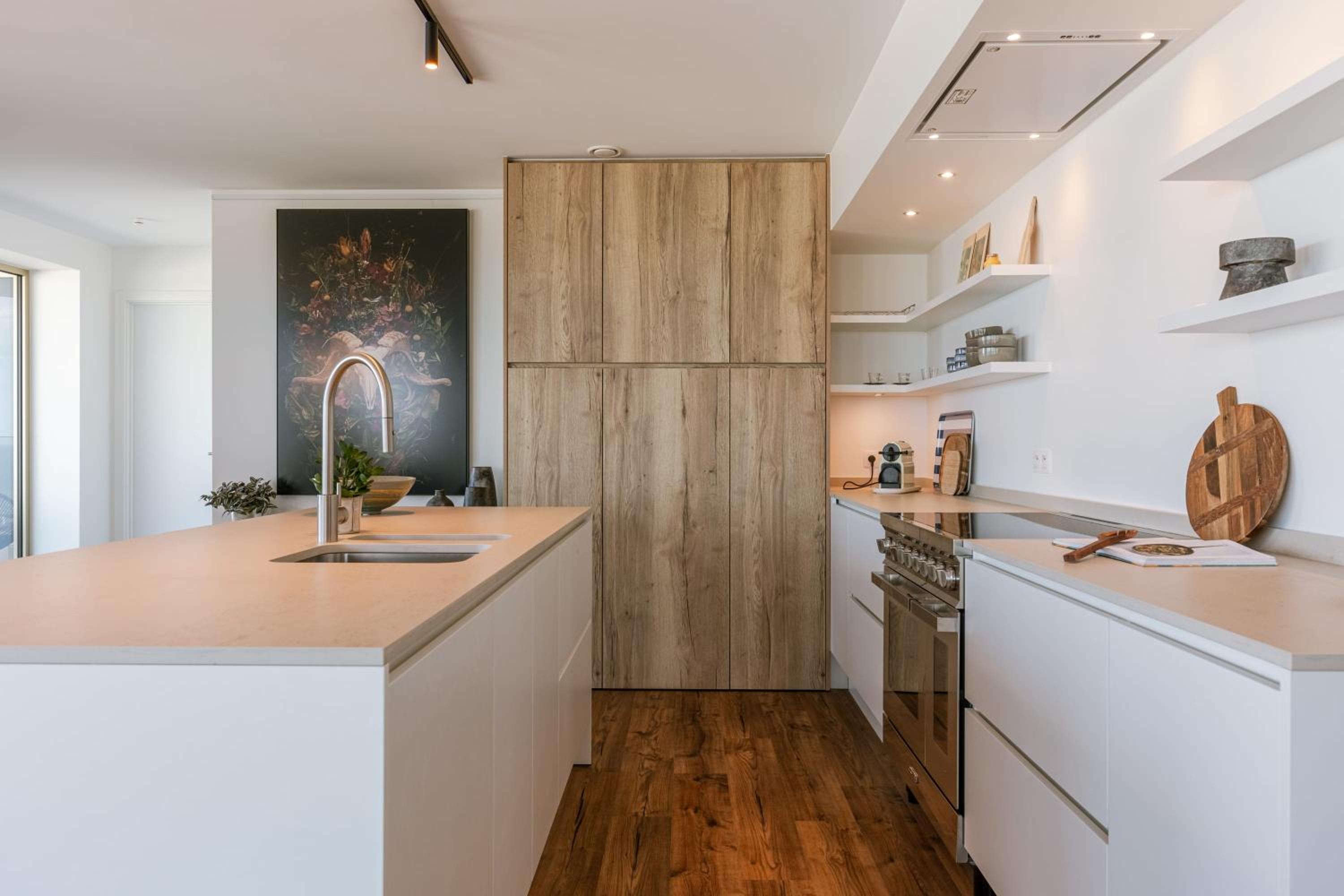 Huswell - Spacious apartment with huge terrace with sea view