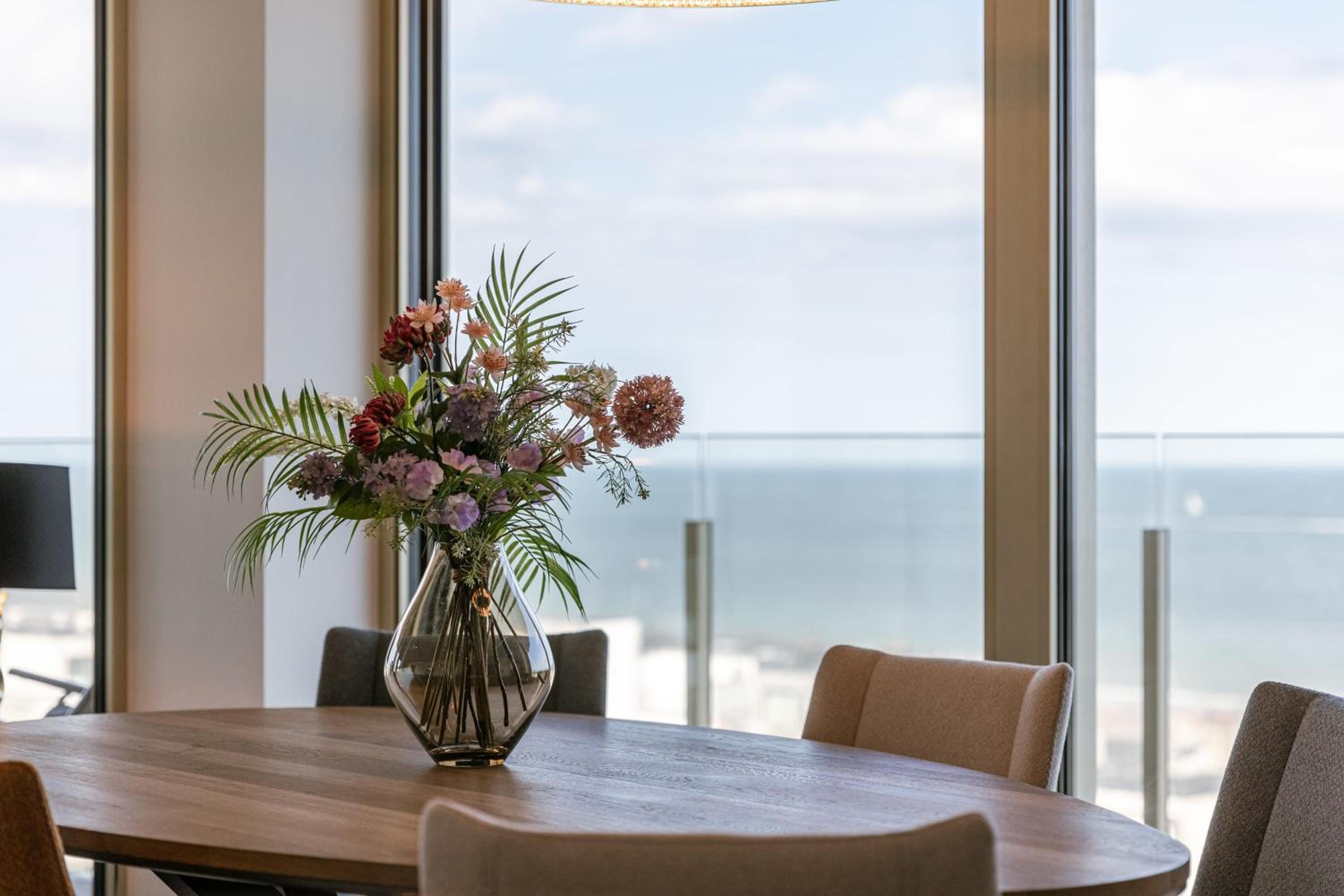 Huswell - Spacious apartment with huge terrace with sea view