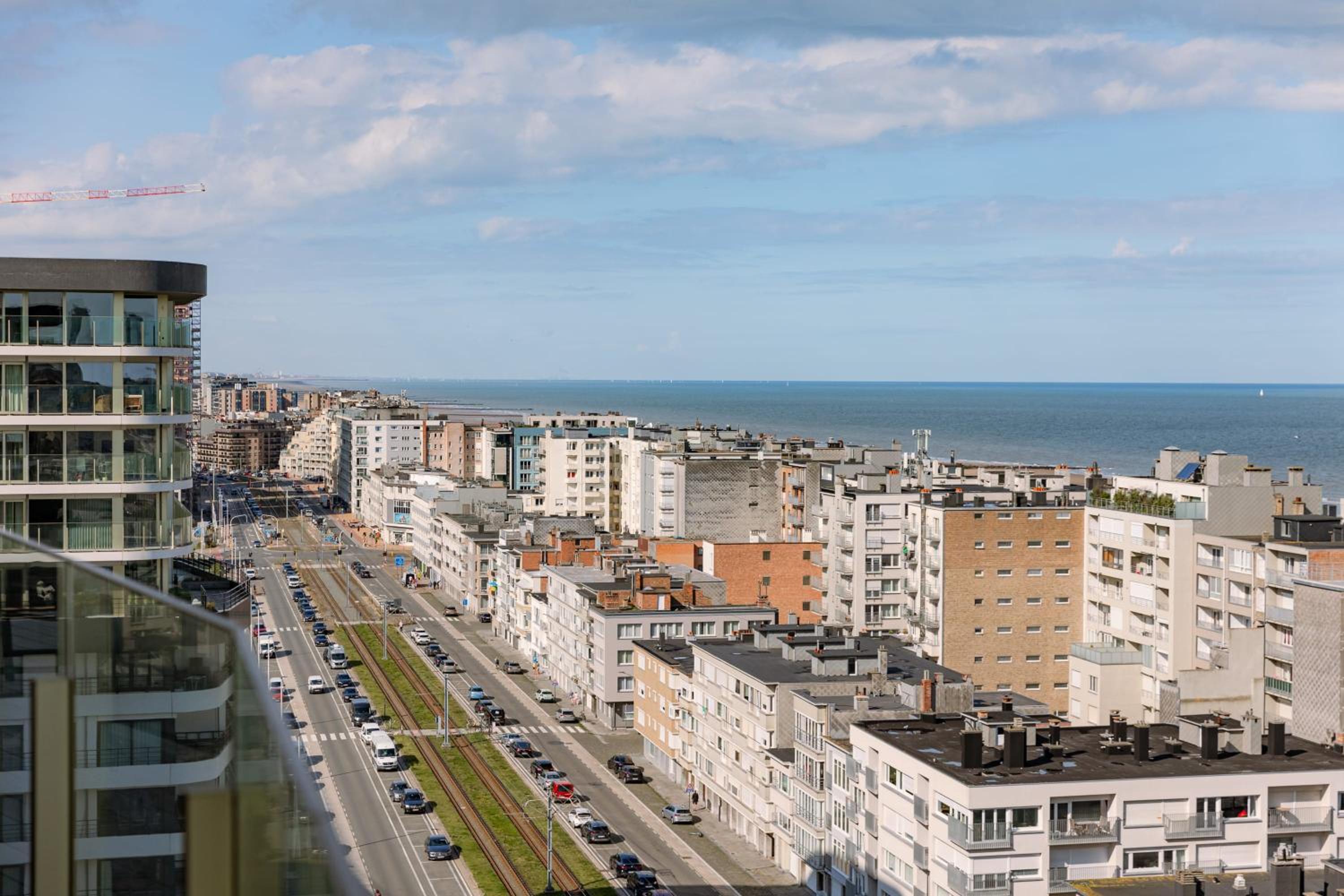 Huswell - Spacious apartment with huge terrace with sea view