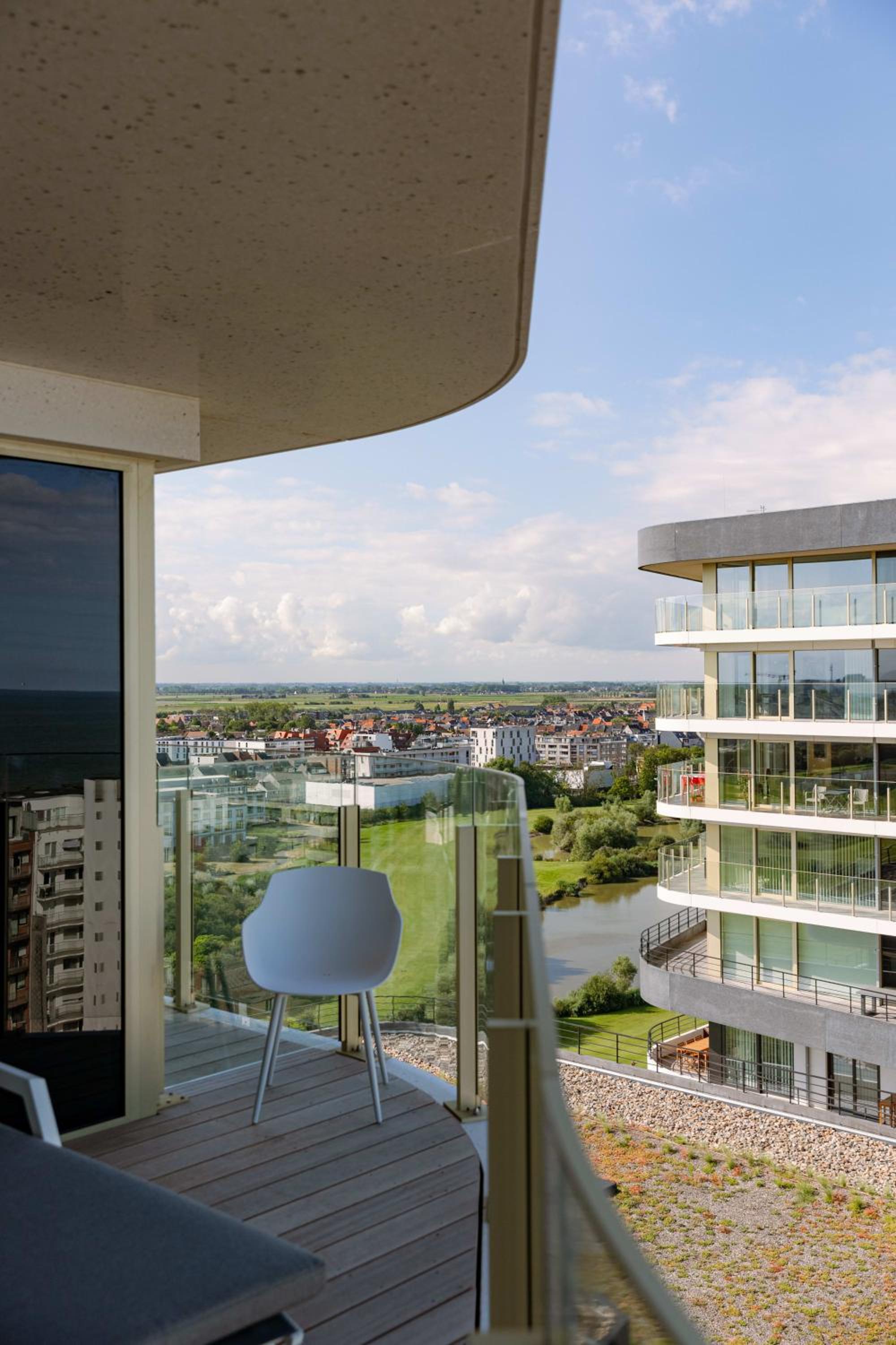 Huswell - Spacious apartment with huge terrace with sea view