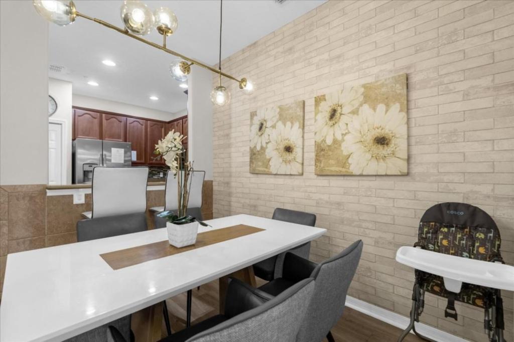 3 Bedrooms 2 Bathrooms Oakwater Resort 7528 PW