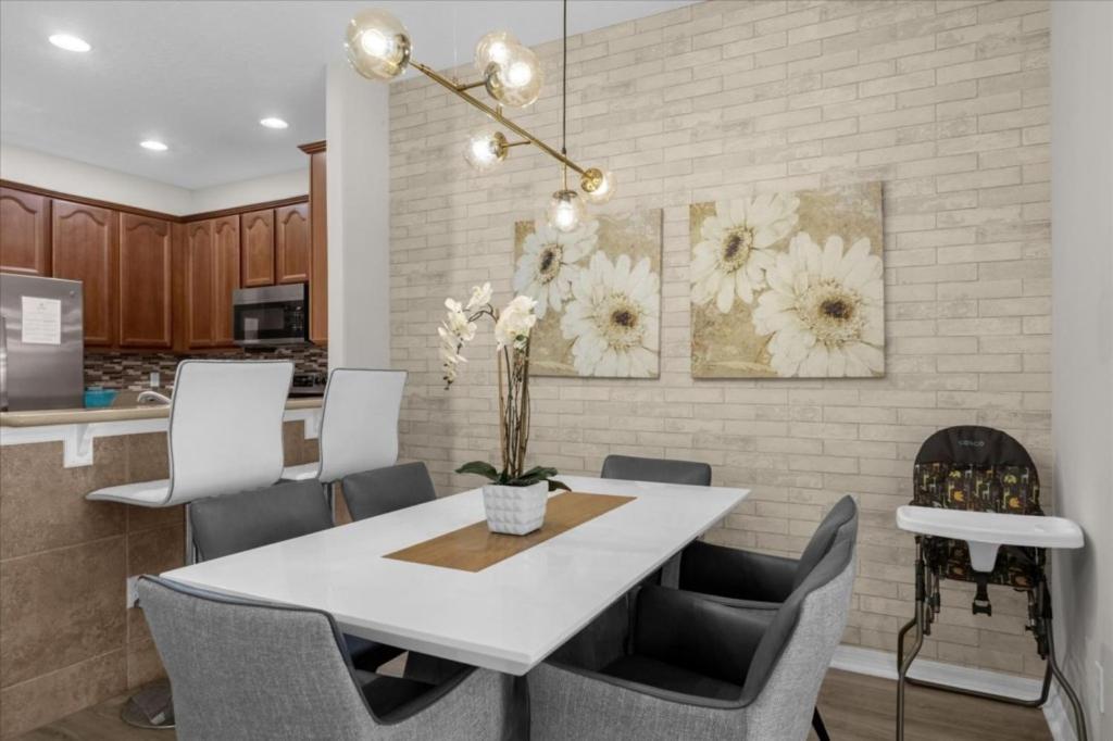 3 Bedrooms 2 Bathrooms Oakwater Resort 7528 PW
