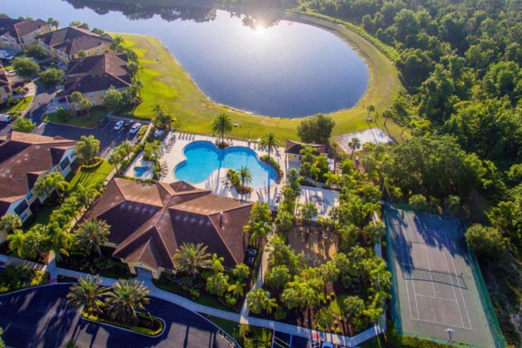 3 Bedrooms 2 Bathrooms Oakwater Resort 7528 PW