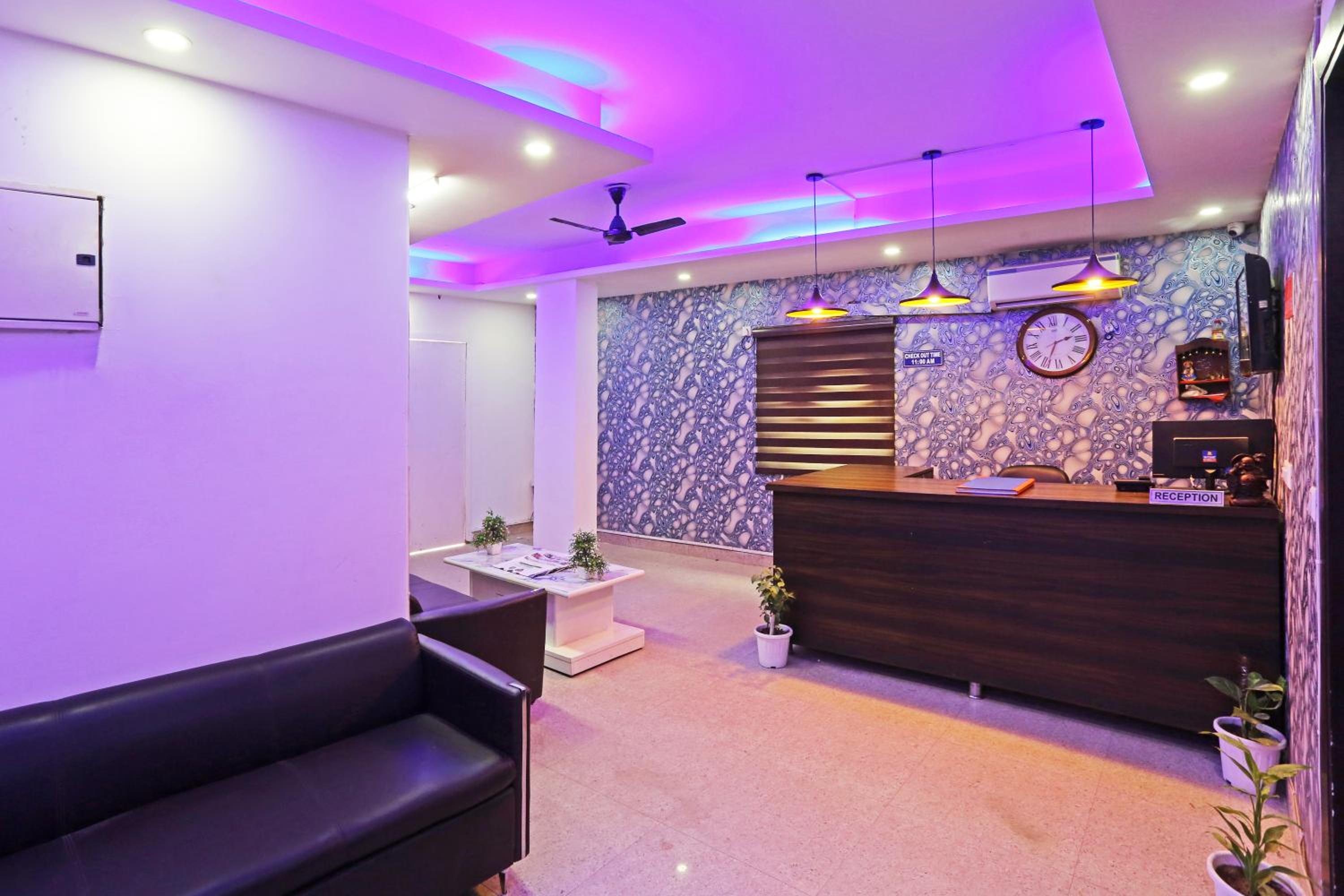 Hotel El De Olive Aero Suites Near Delhi IGI Airport view 2