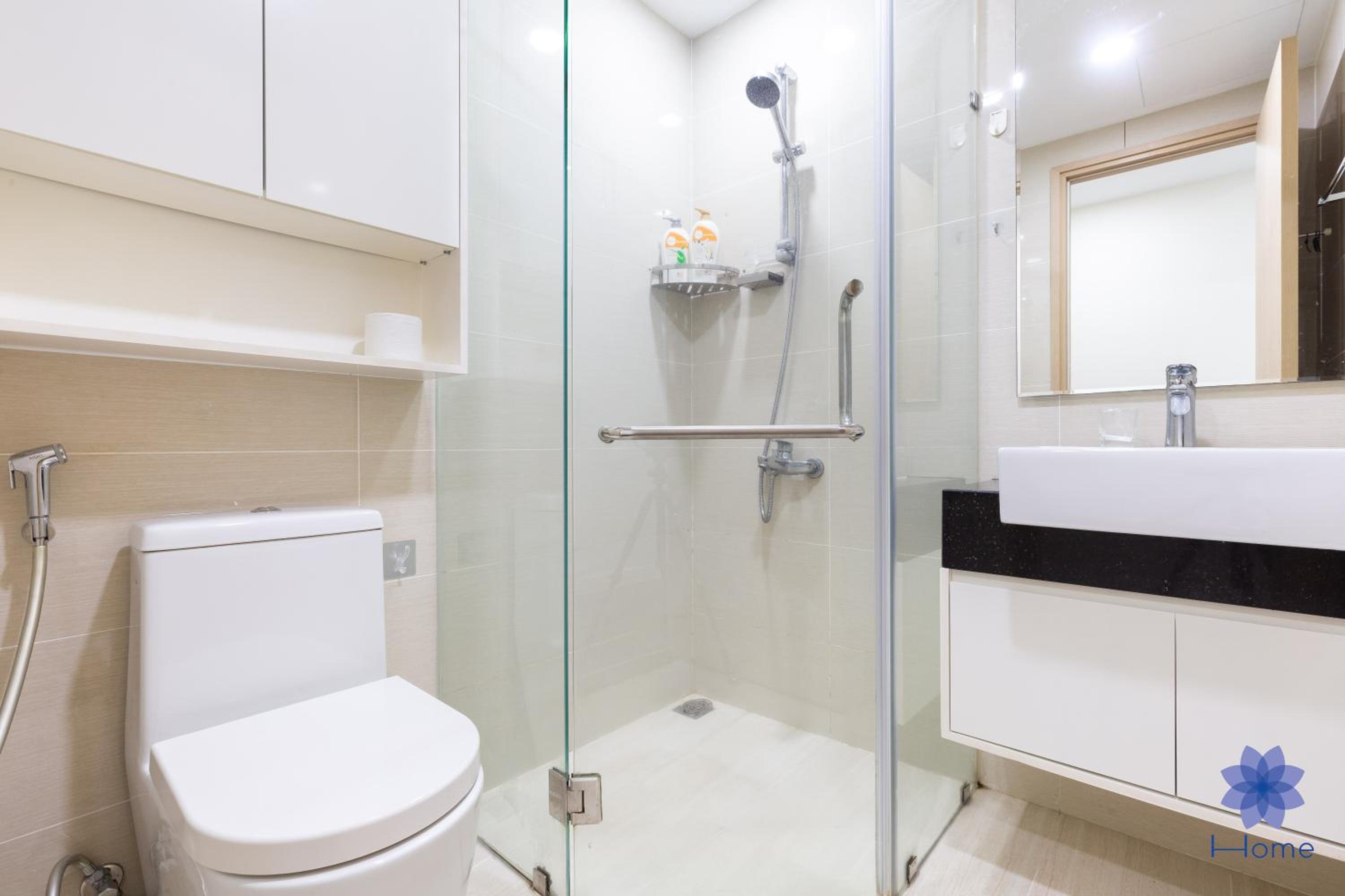 Home, Cosy&Luxury Apartment - 5mins to Airport, Free Pool&Gym, Airport Pick up Service