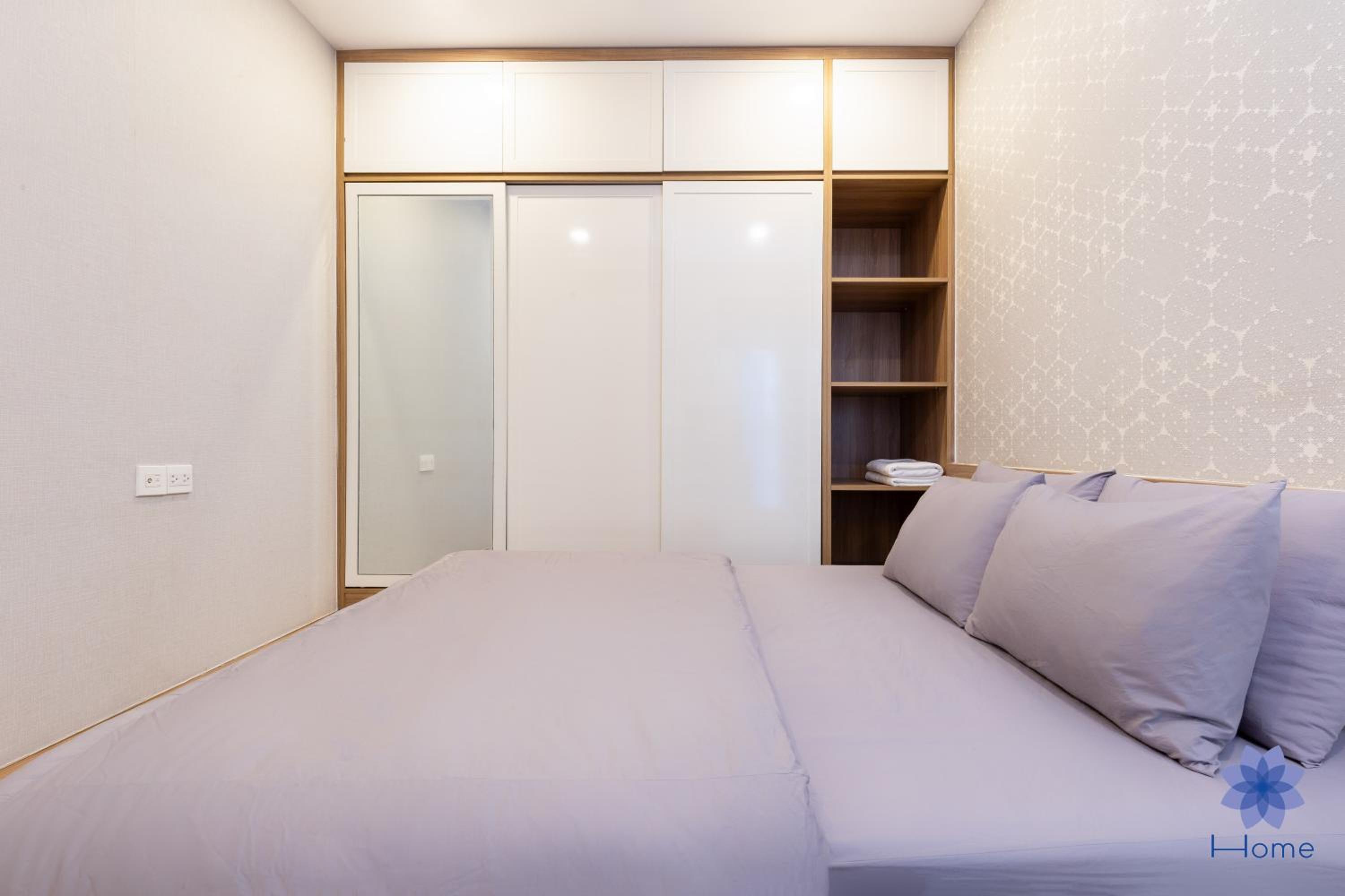 Home, Cosy&Luxury Apartment - 5mins to Airport, Free Pool&Gym, Airport Pick up Service