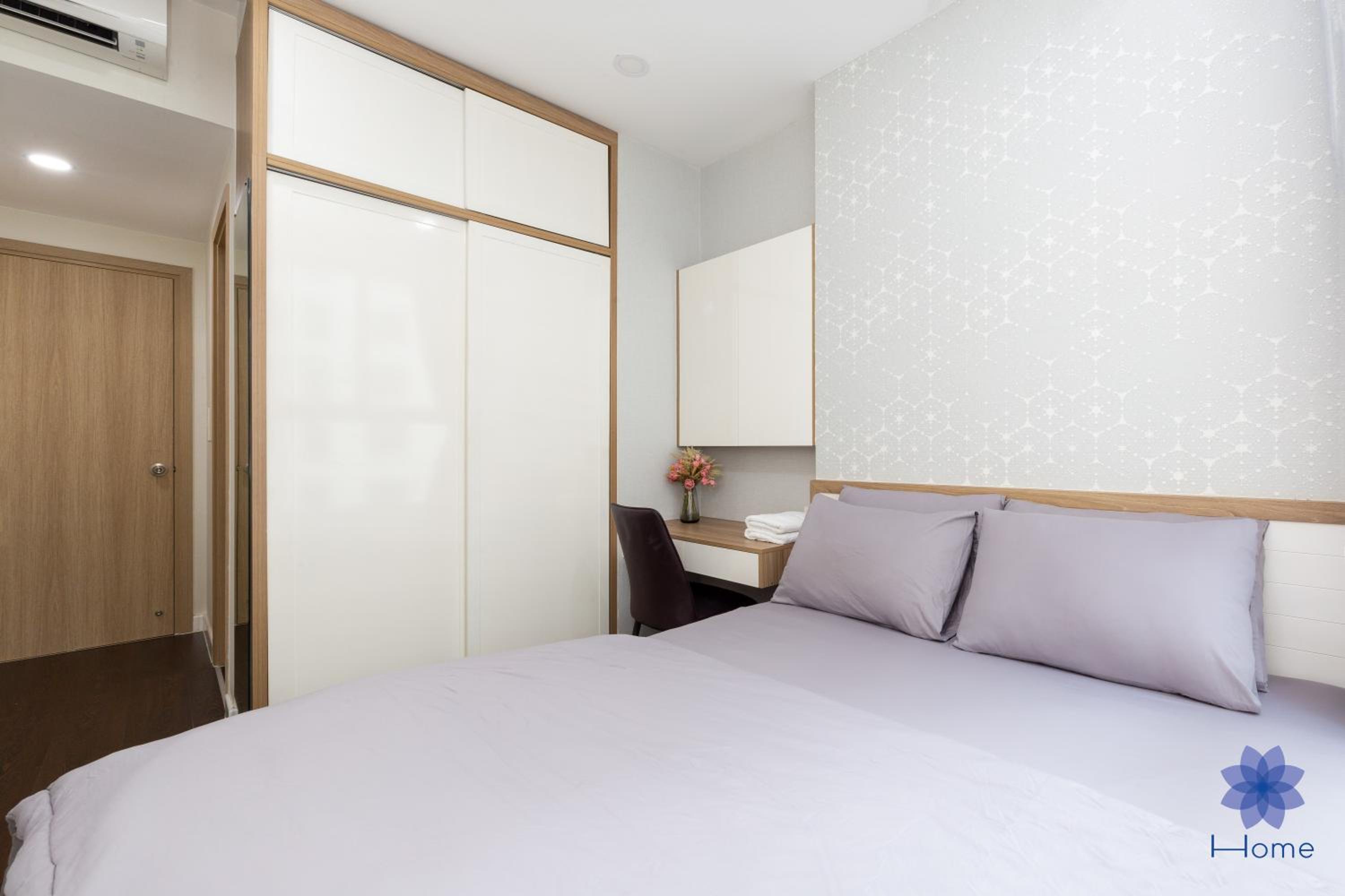 Home, Cosy&Luxury Apartment - 5mins to Airport, Free Pool&Gym, Airport Pick up Service