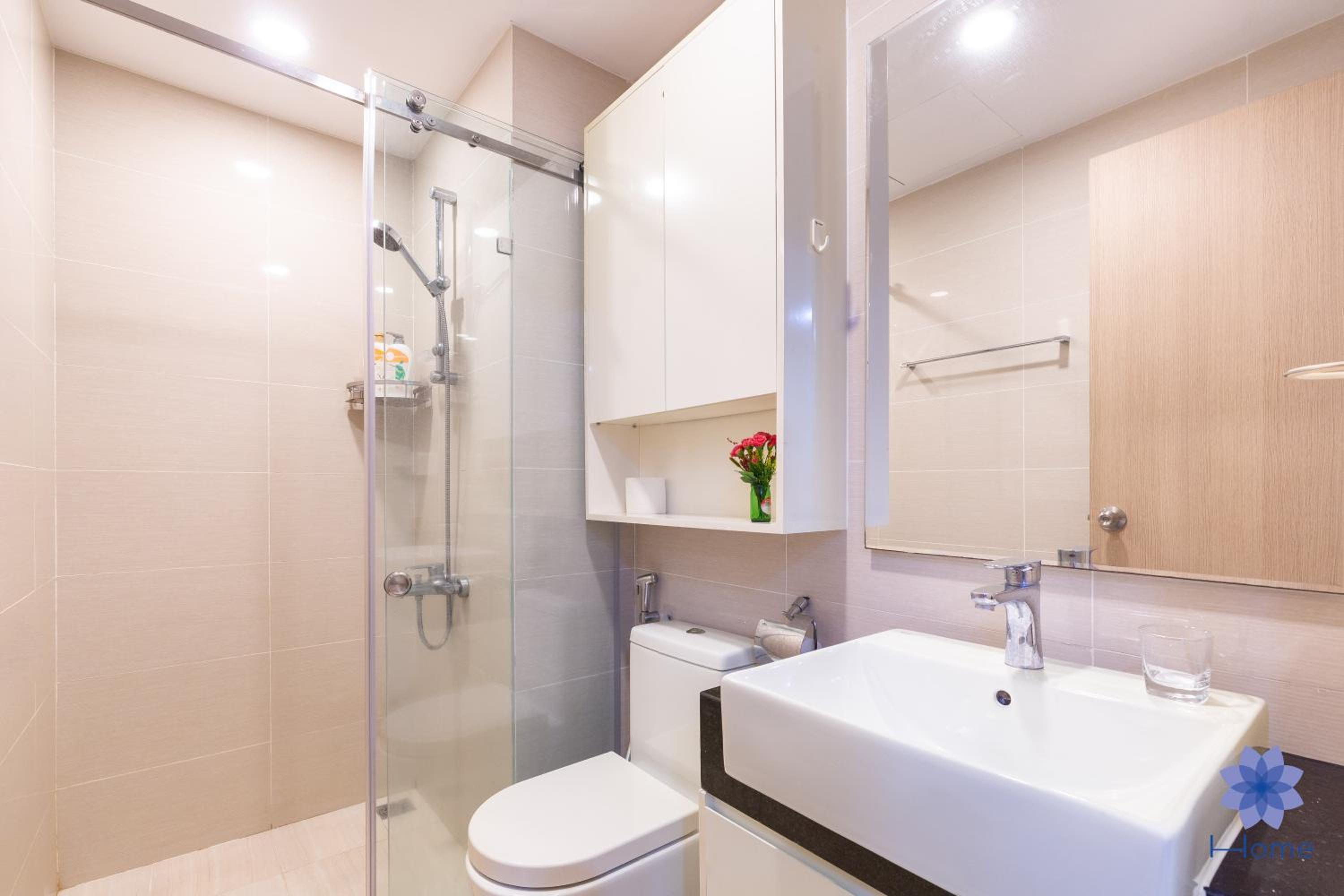 Home, Cosy&Luxury Apartment - 5mins to Airport, Free Pool&Gym, Airport Pick up Service