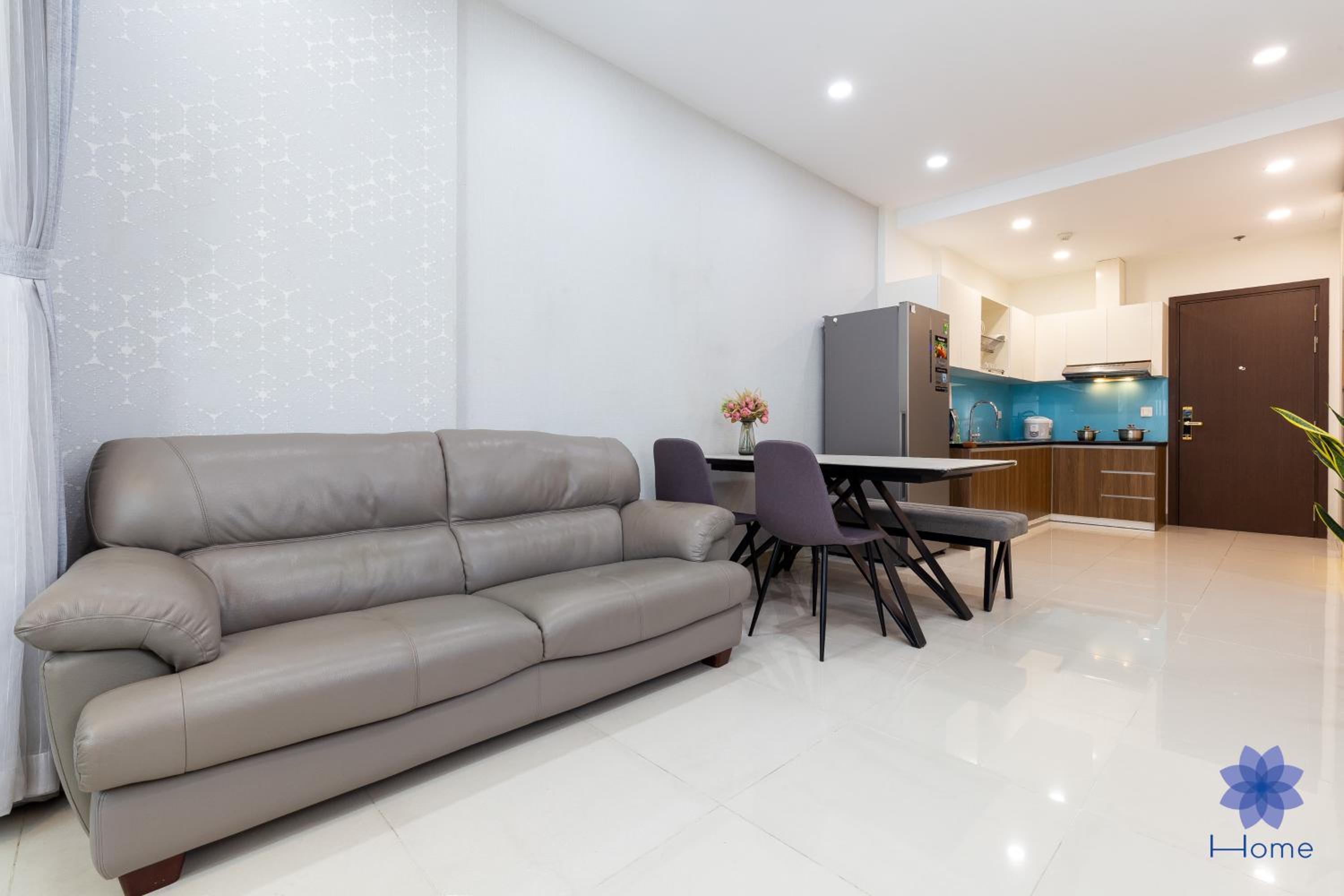 Home, Cosy&Luxury Apartment - 5mins to Airport, Free Pool&Gym, Airport Pick up Service