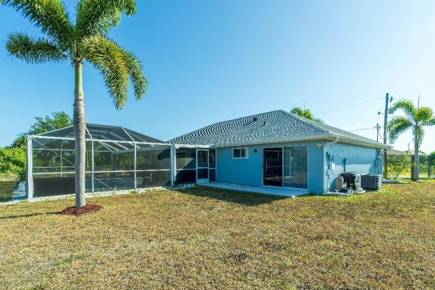 "canal Dreams" 3 Br2 Ba Pool Home On The Canal view 5