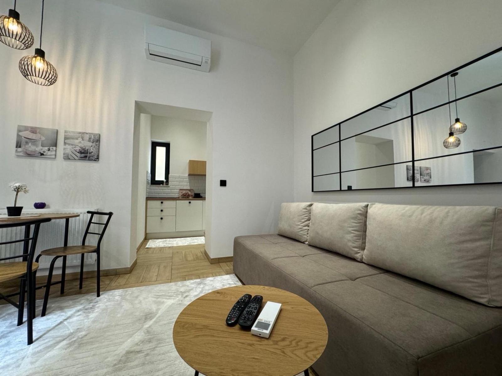 Apartman A in the heart of Ferhadija - Parking available