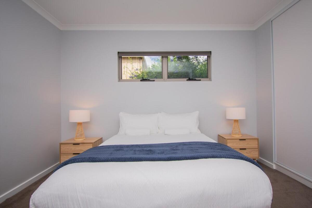 Albany Vacations - Spacious 2 Family Accommodation in the Grove - Property Image 4