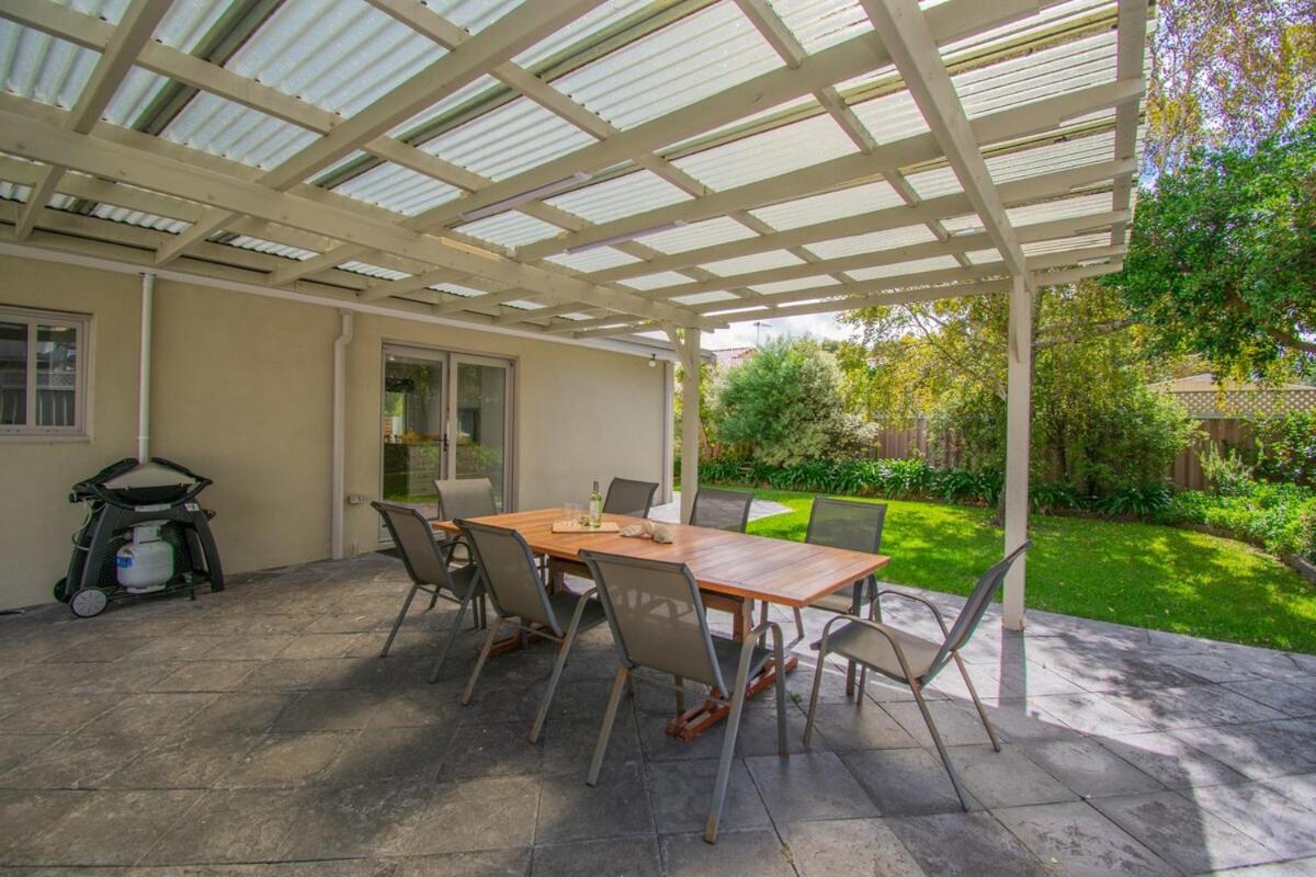 Albany Vacations - Spacious 2 Family Accommodation in the Grove - Property Image 12