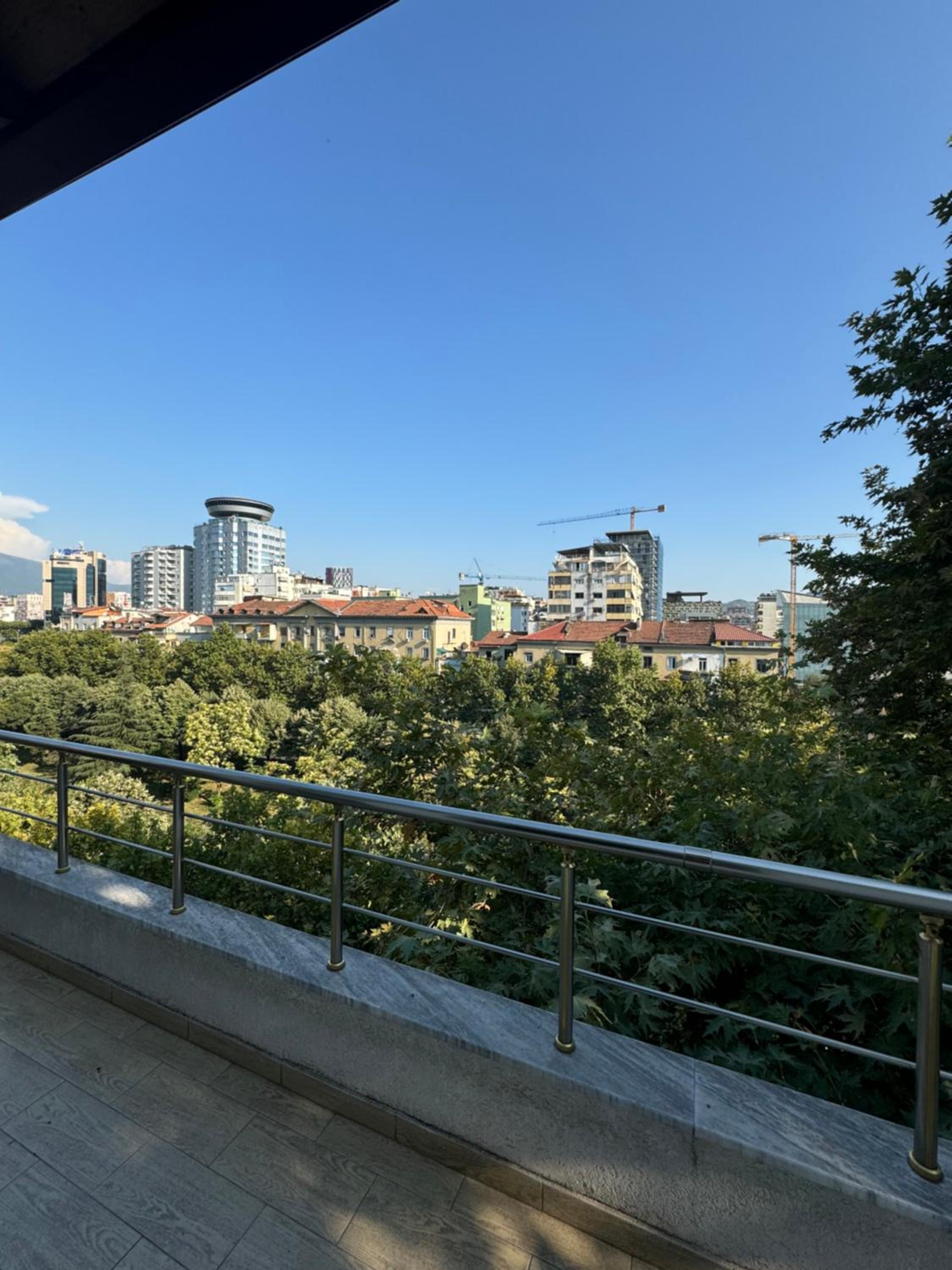 Bejart Apartment 8