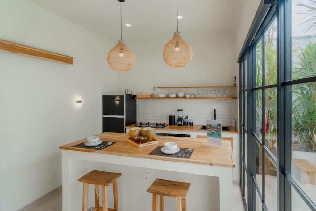 Elegant 2-Bedroom villa brand new in Uluwatu view 5