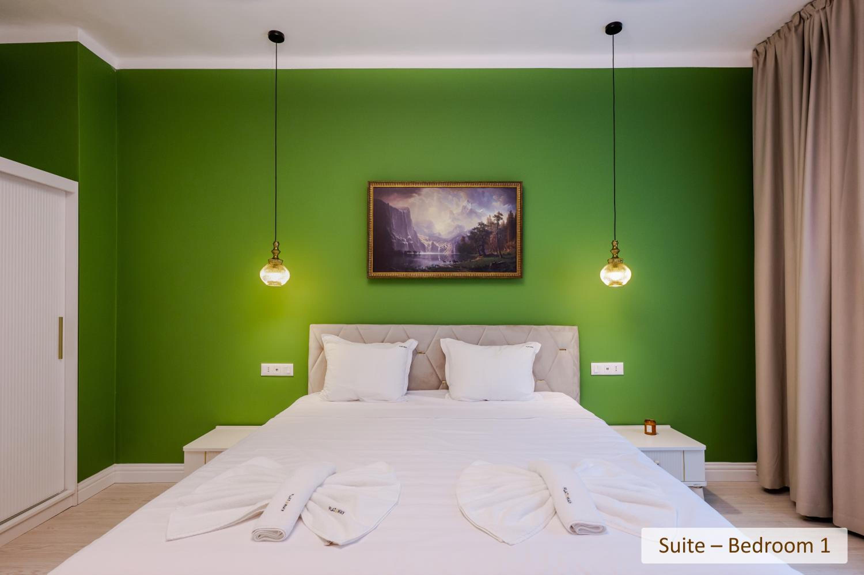 Super Central Stylish Suite & Studio with Shared Terrace by Flat Mаnager