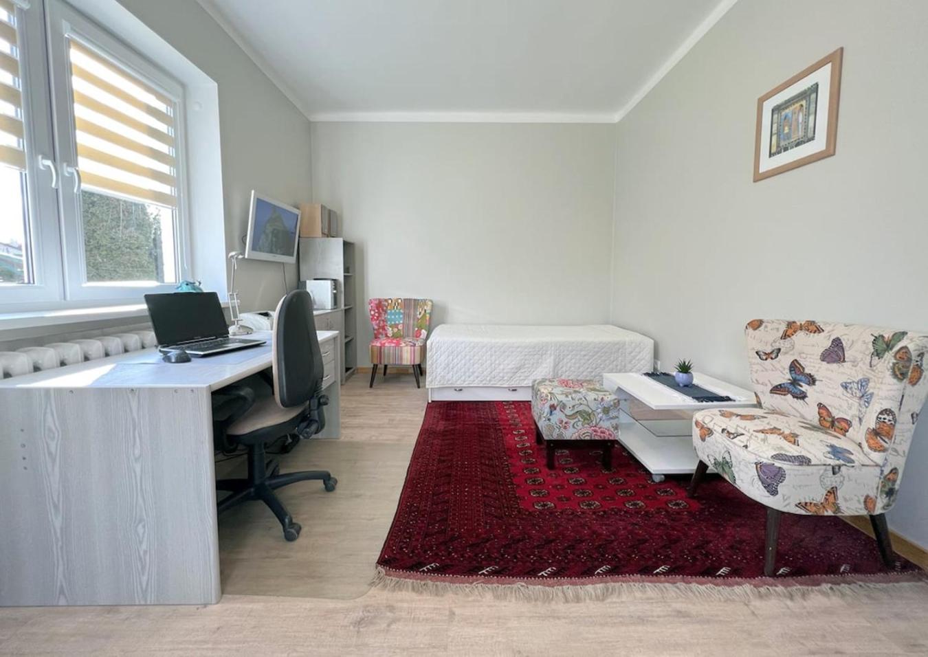Vintage 70 Villa view 2