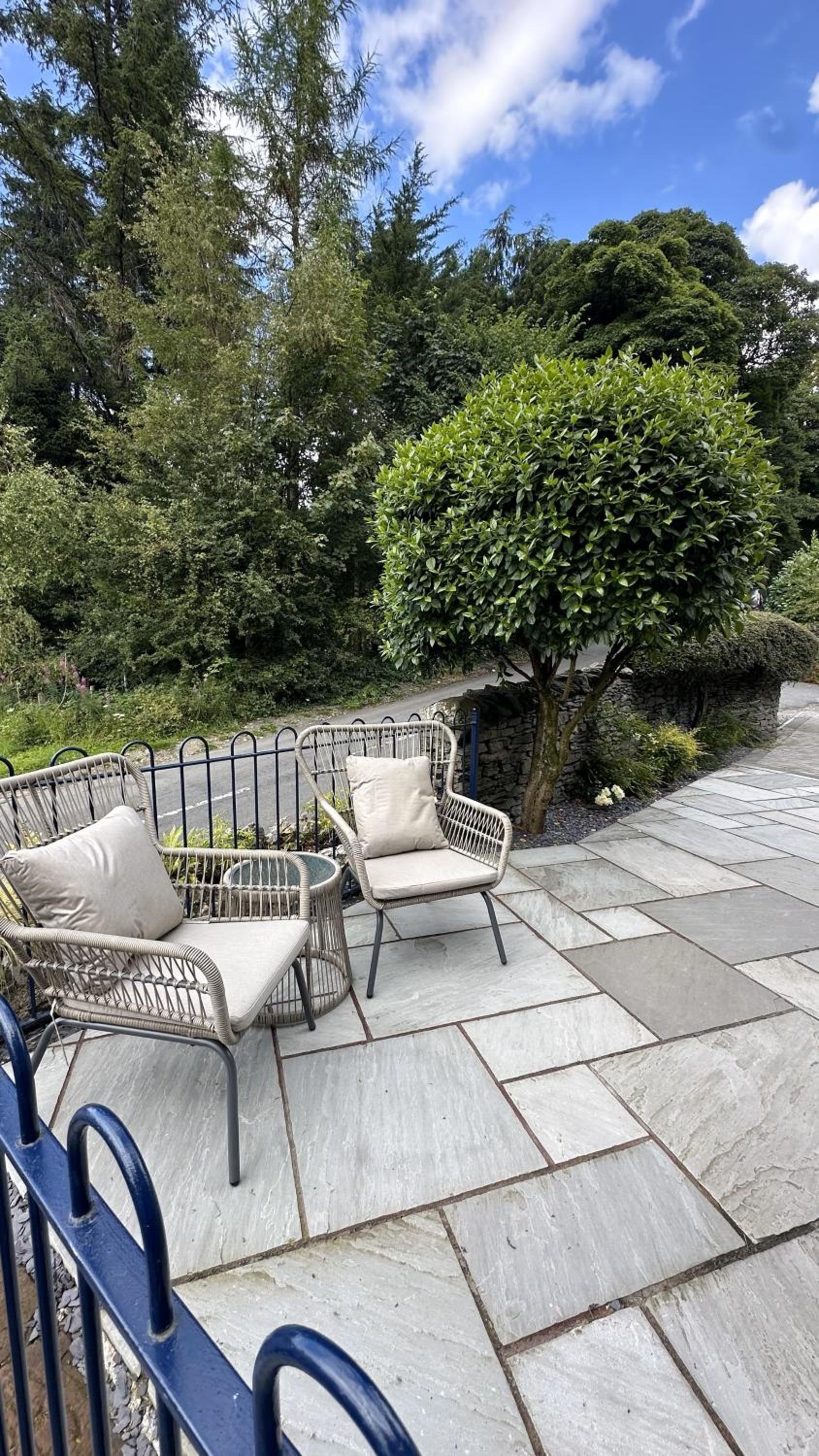 Fair Rigg by Cradel Haus - Ultra Luxury Lakes Holiday Homes, Pet Friendly, Parking & EV Plug