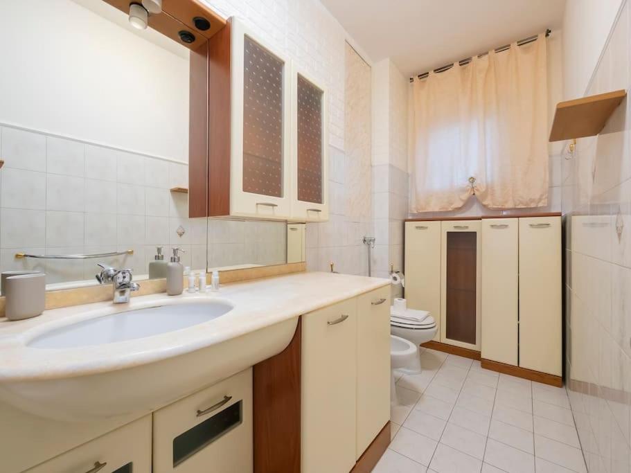 Ihost olmi apartment