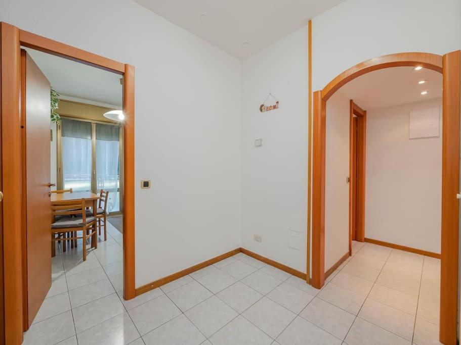 Ihost olmi apartment