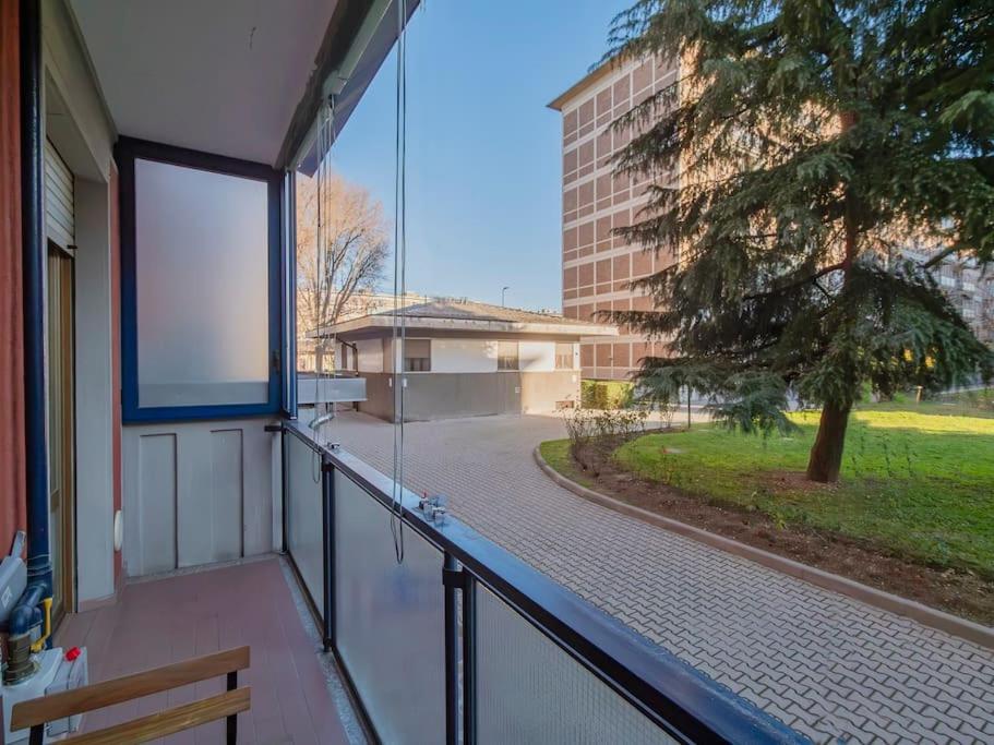 Ihost olmi apartment