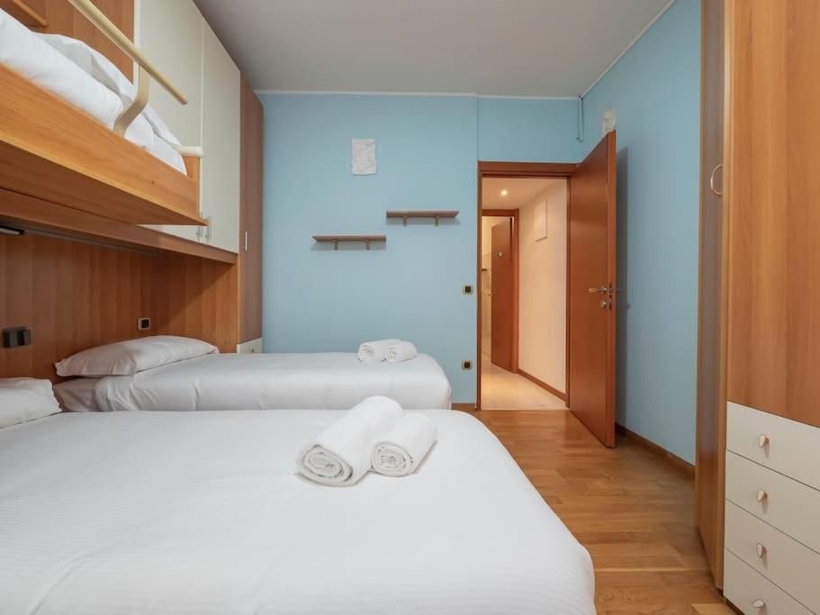 Ihost olmi apartment