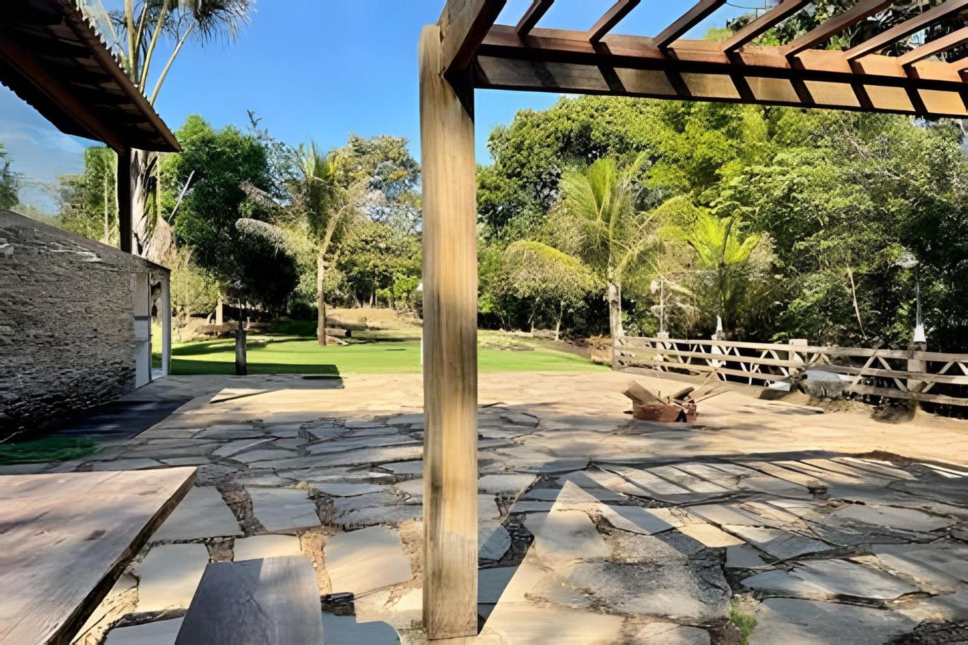 Chácara Meu Pé de Manacá - conforto e natureza